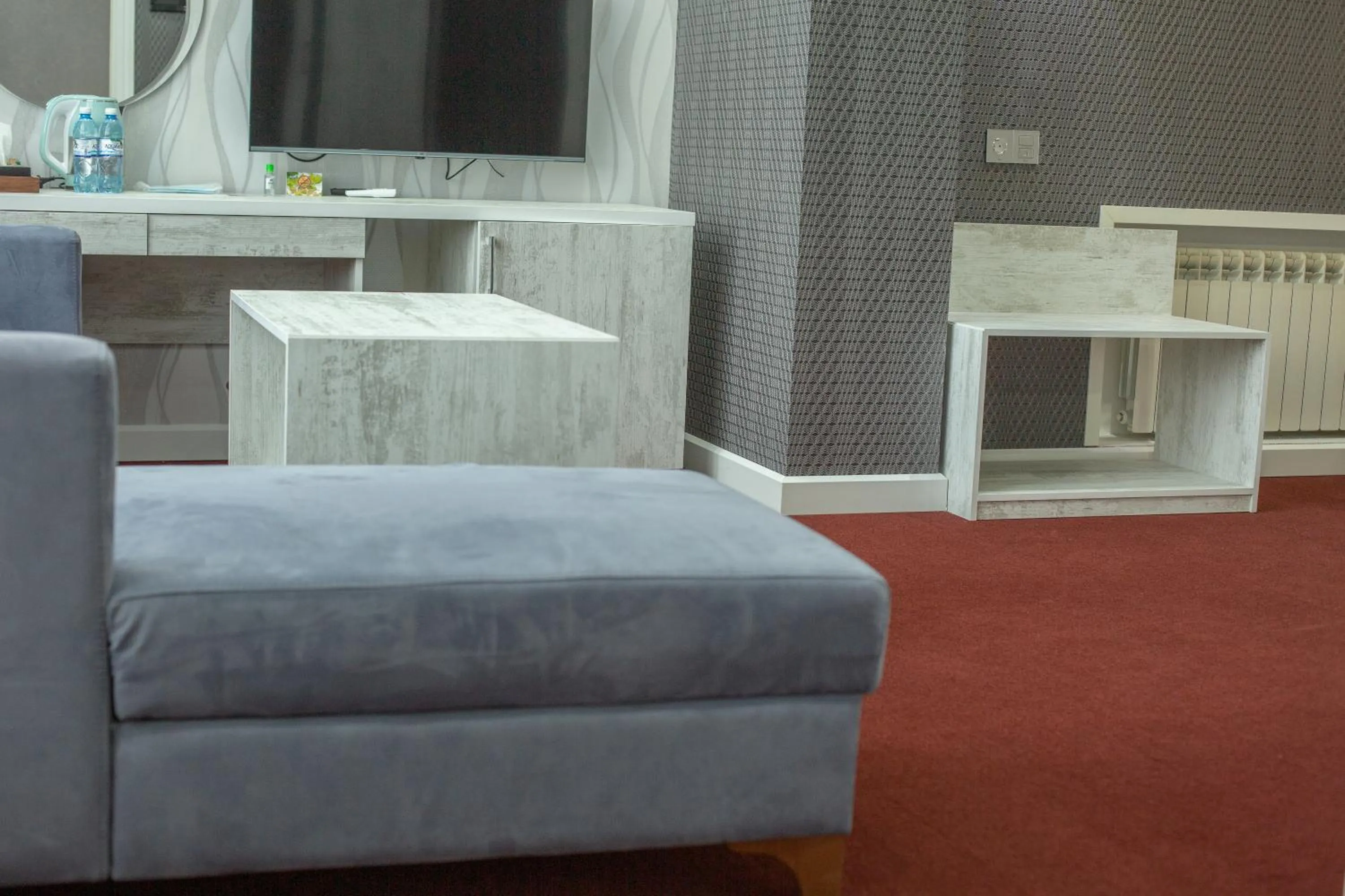 TV and multimedia in Home Suites Baku-Halal Hotel