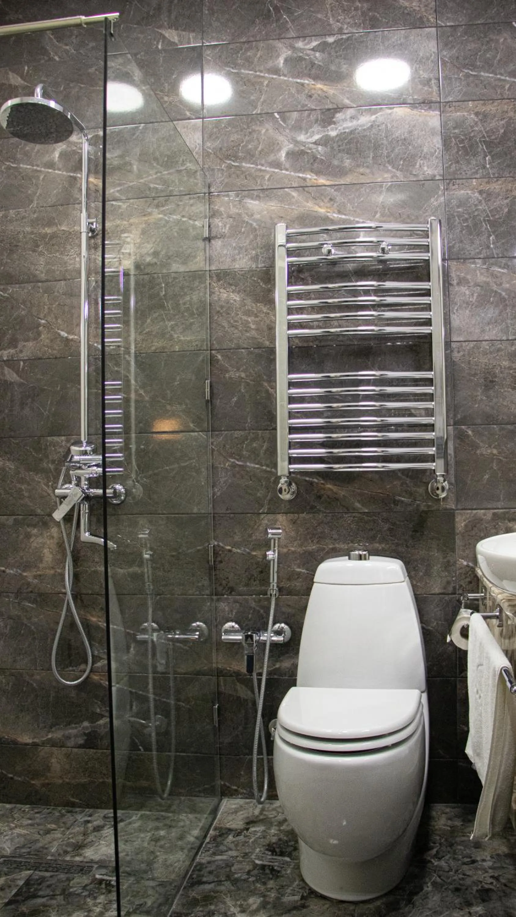 Shower in Home Suites Baku-Halal Hotel