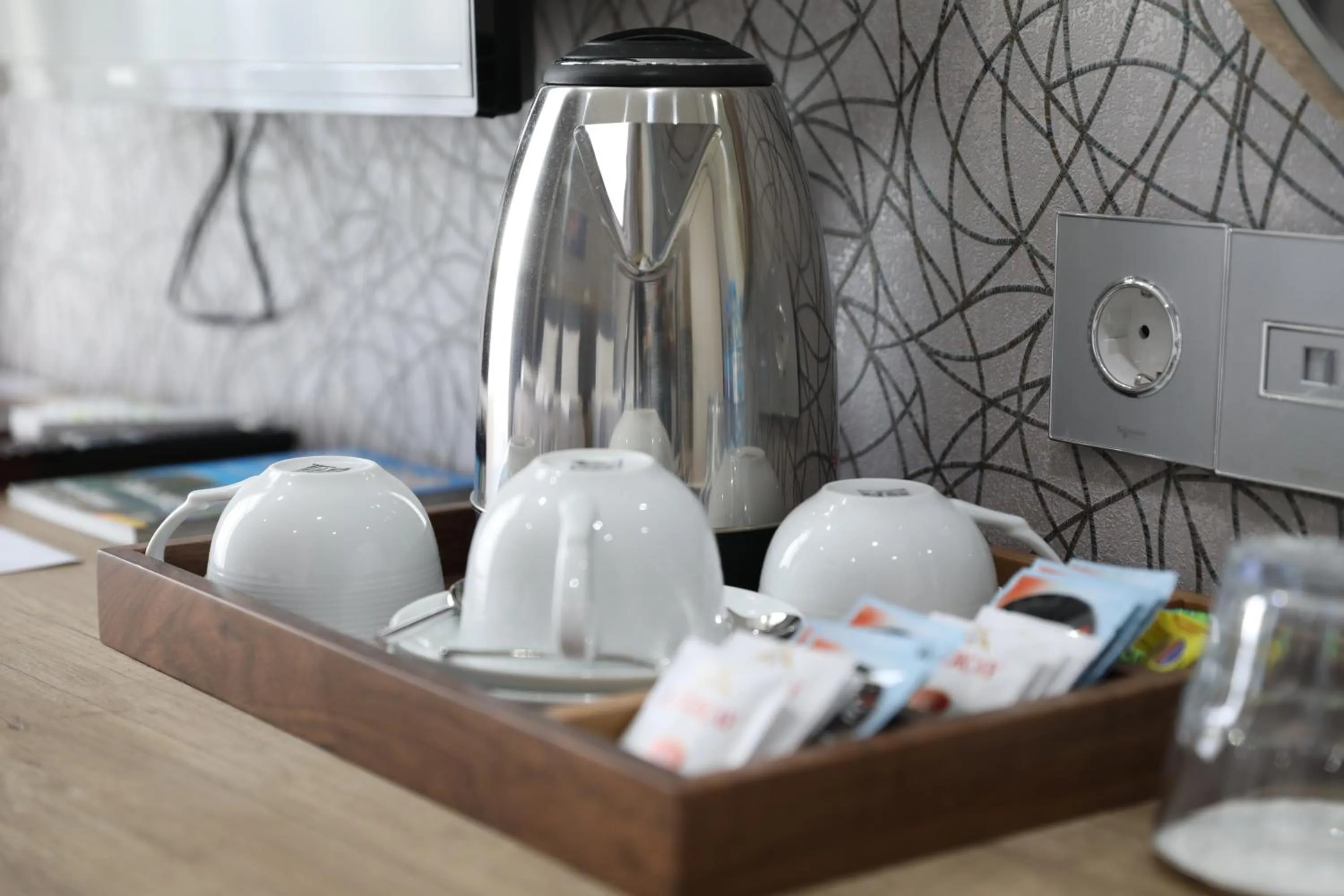 Coffee/tea facilities in Home Suites Baku-Halal Hotel