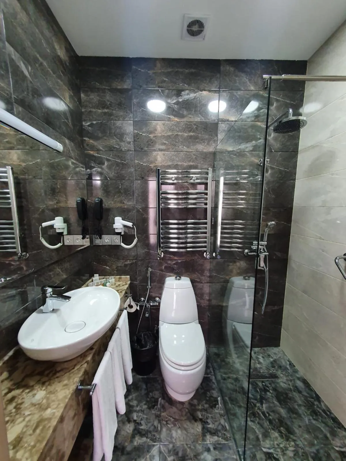 Shower in Home Suites Baku-Halal Hotel