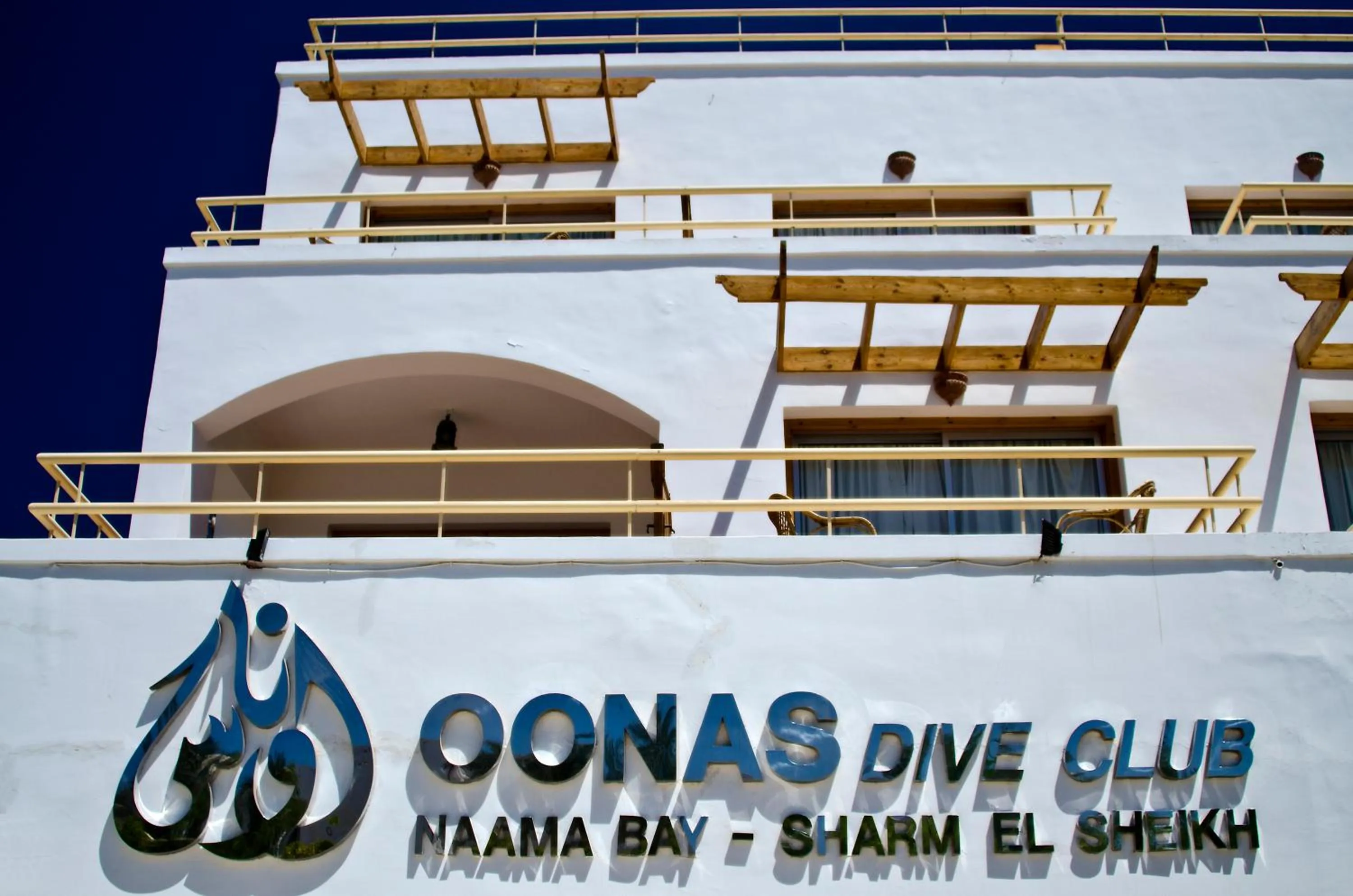 Property building in Oonas Dive Club
