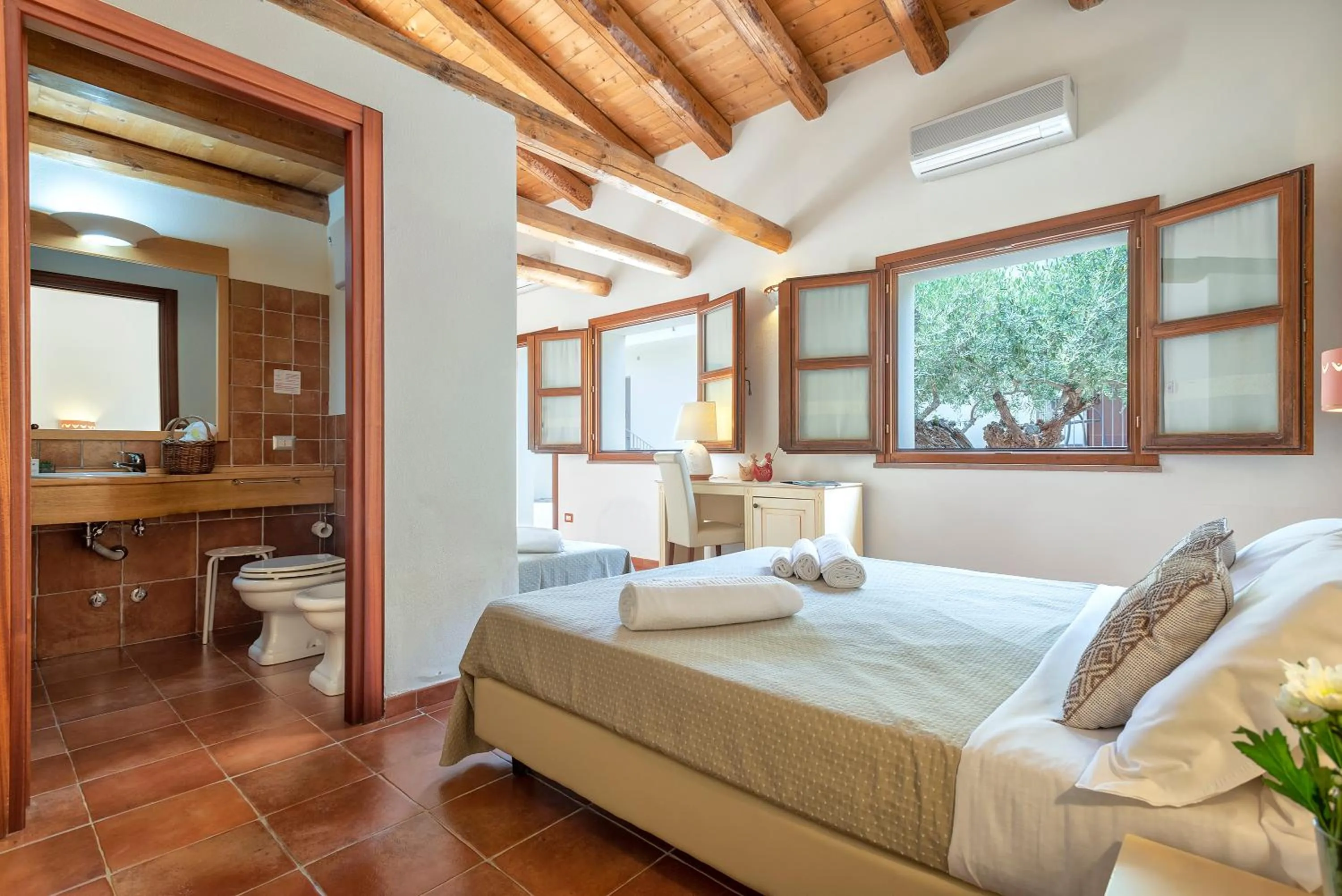 Photo of the whole room in Alghero Resort Country Hotel & Spa