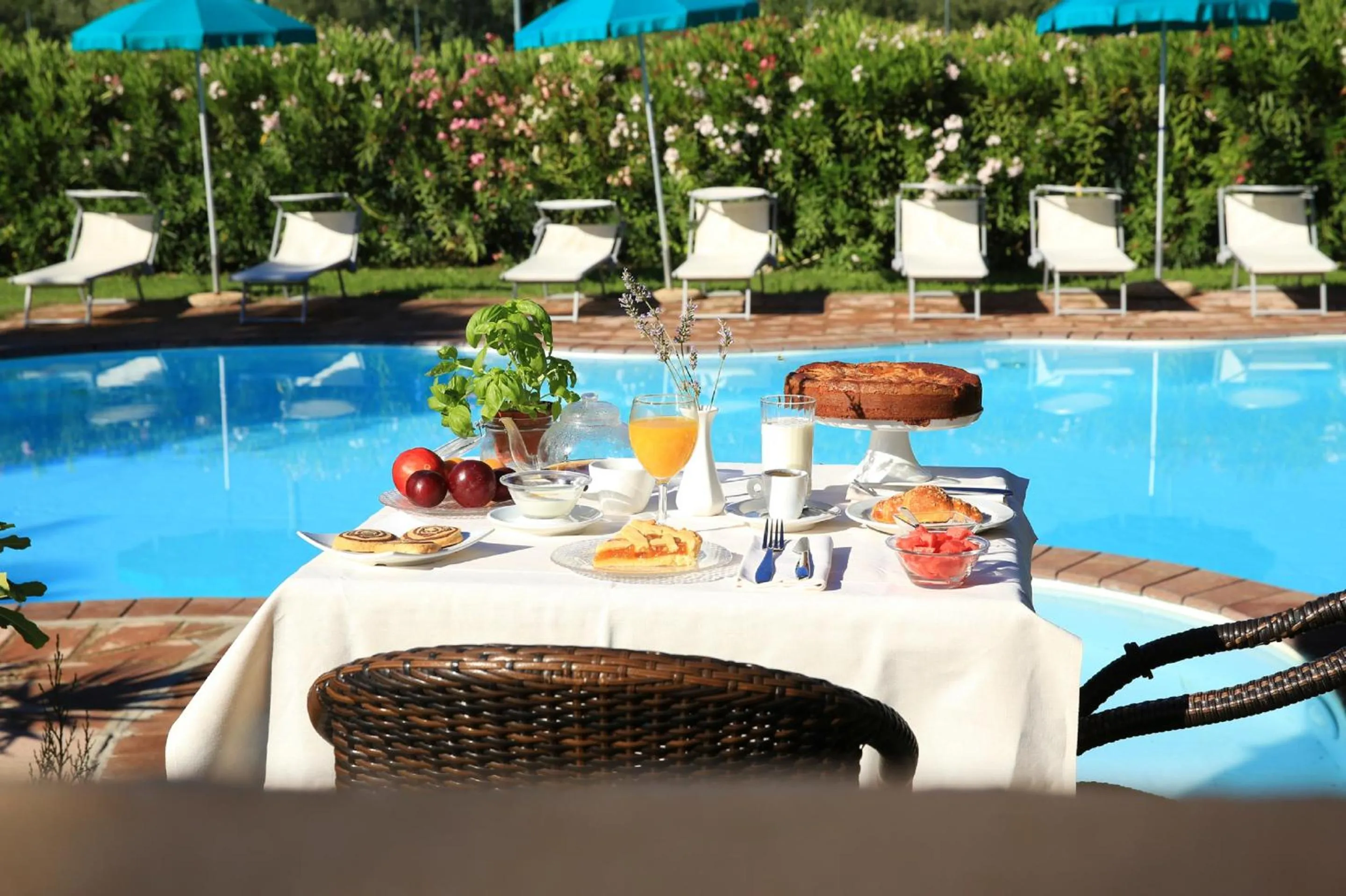 Swimming pool in Alghero Resort Country Hotel & Spa