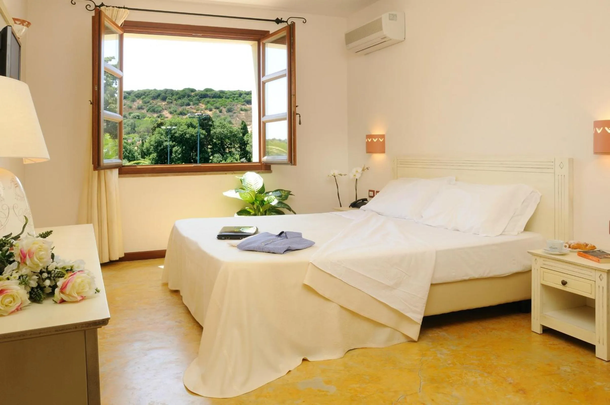 Bed in Alghero Resort Country Hotel & Spa