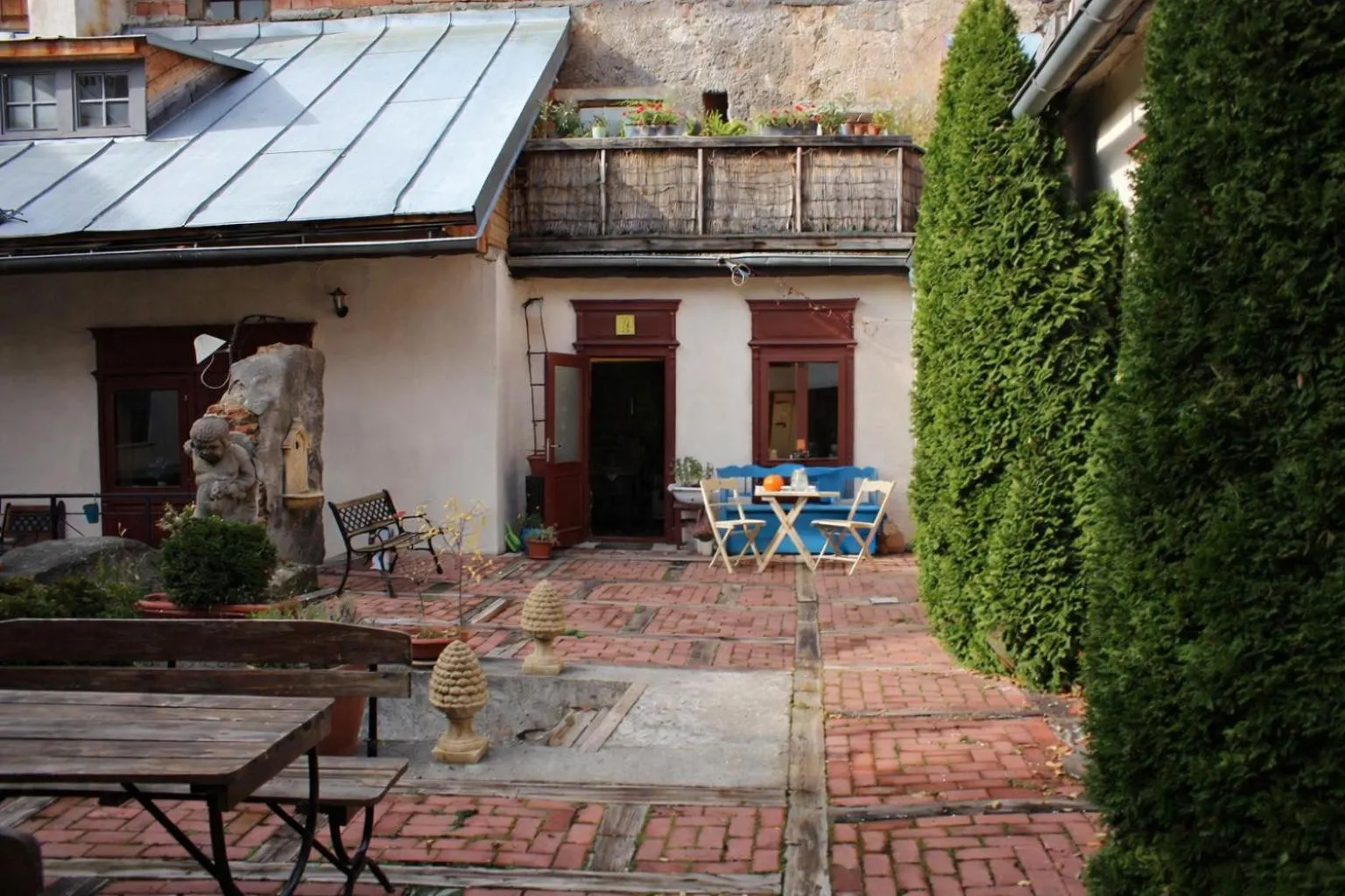 Apartmán na Zlatom dvore, historický dvor v srdci Štiavnice