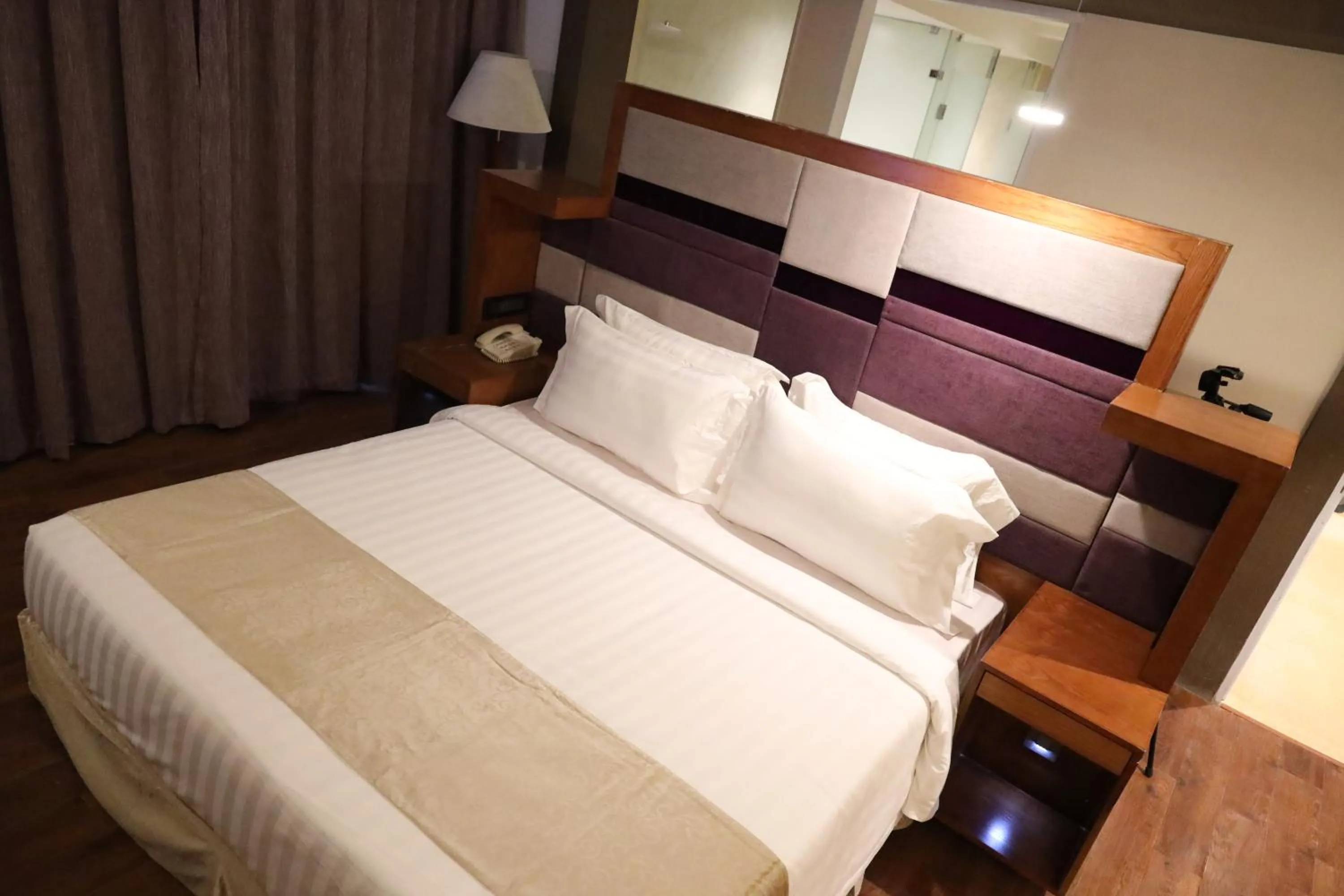 Bed in Regenta Central RS Chennai OMR SIPCOT