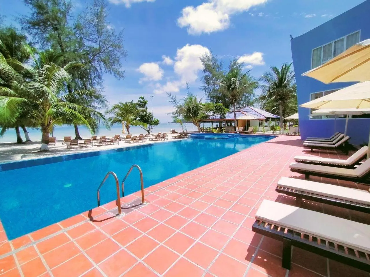 Scarlet Sails Resort