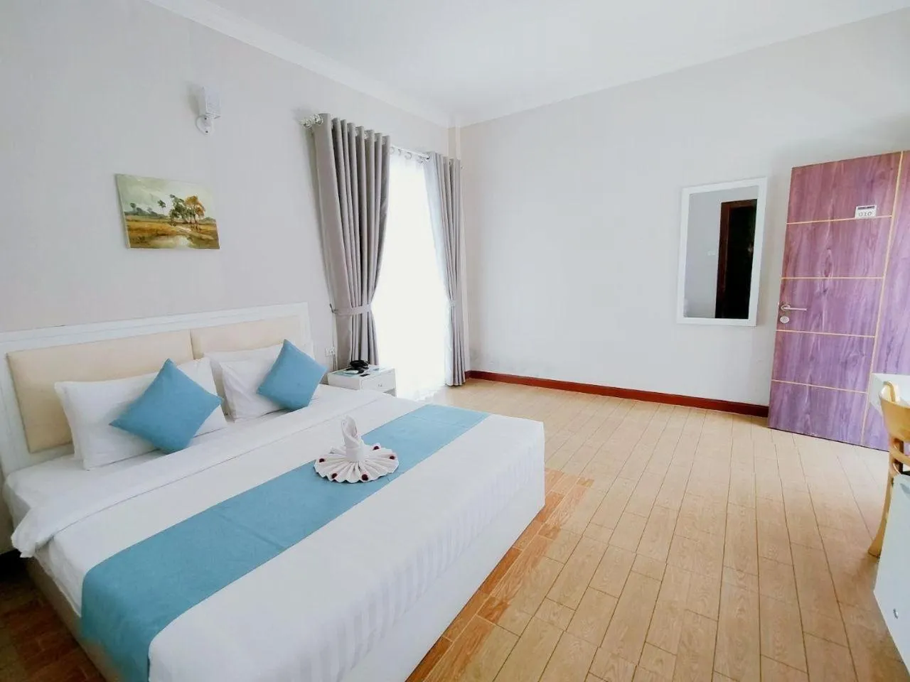 Bedroom, Bed in Scarlet Sails Resort