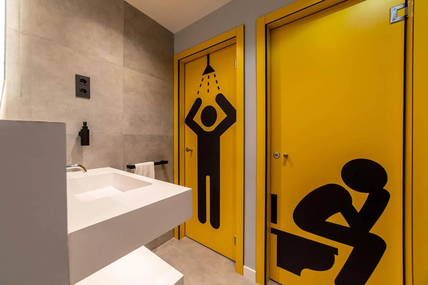 Bathroom in Petit Hostel La Latina