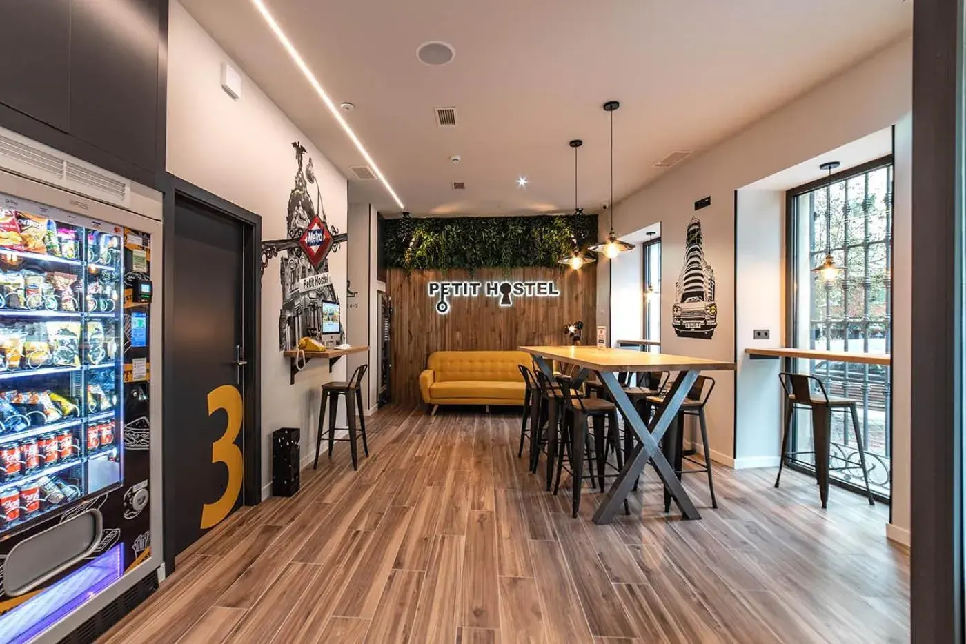 Lobby or reception in Petit Hostel La Latina Lobby or reception in Petit Hostel La Latina