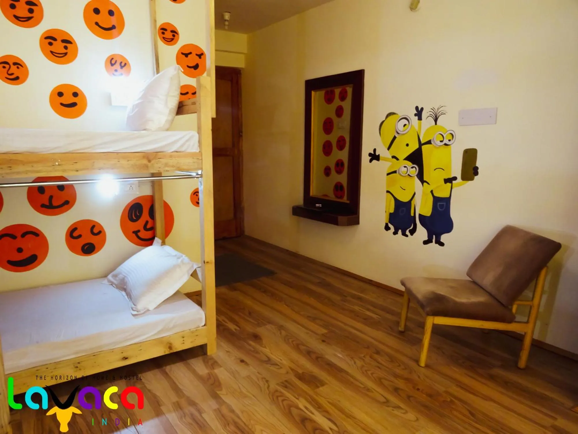 bunk bed, Bed in La Vaca India Manali