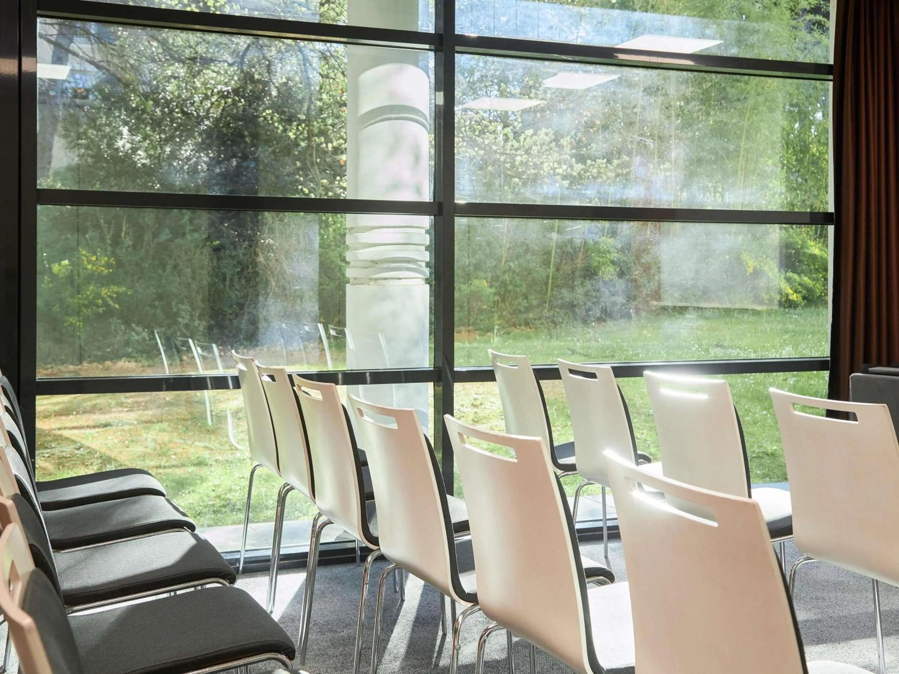 Meeting/conference room in Mercure Aix-en-Provence La Duranne Gare TGV