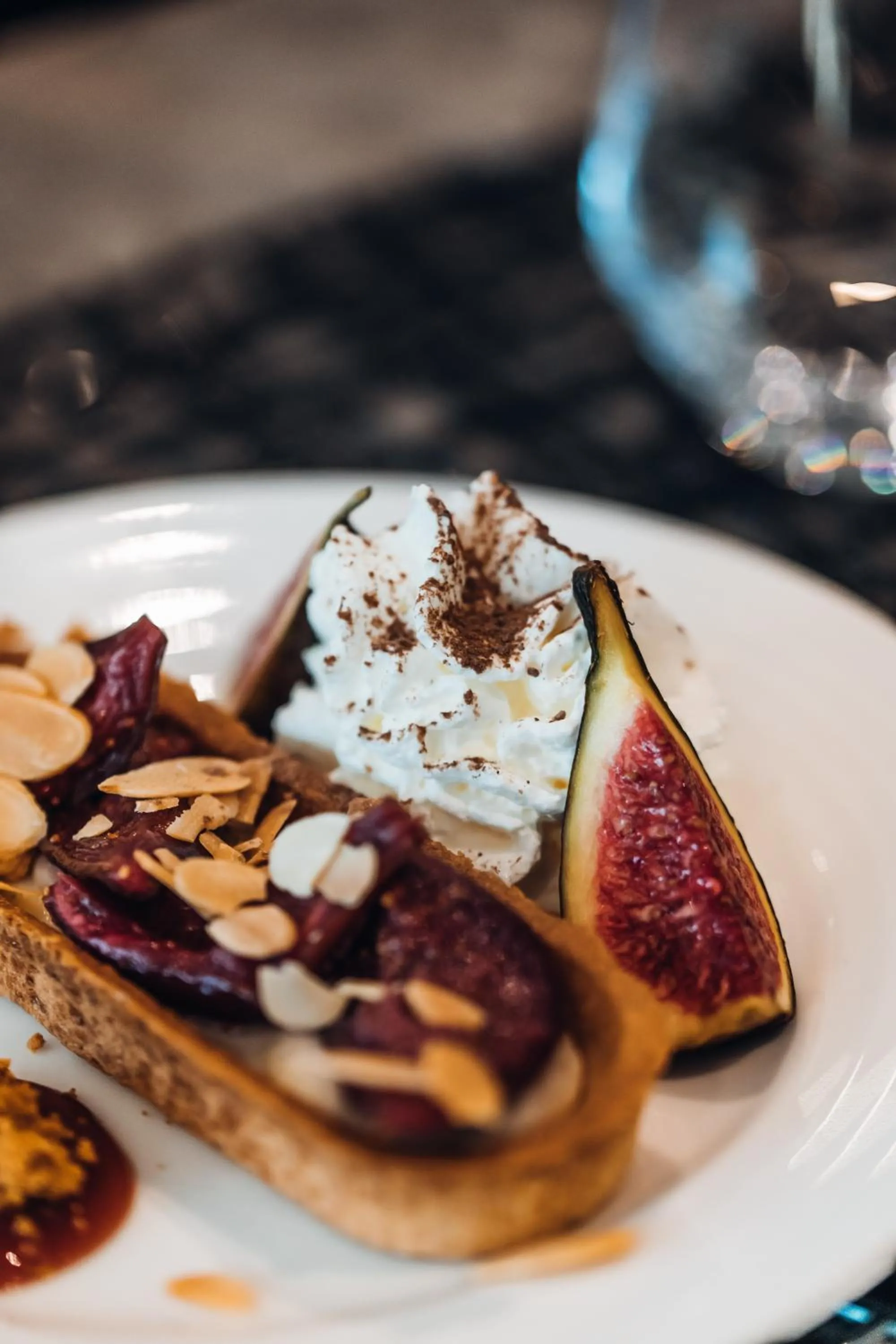 Restaurant/places to eat in Mercure Aix-en-Provence La Duranne Gare TGV