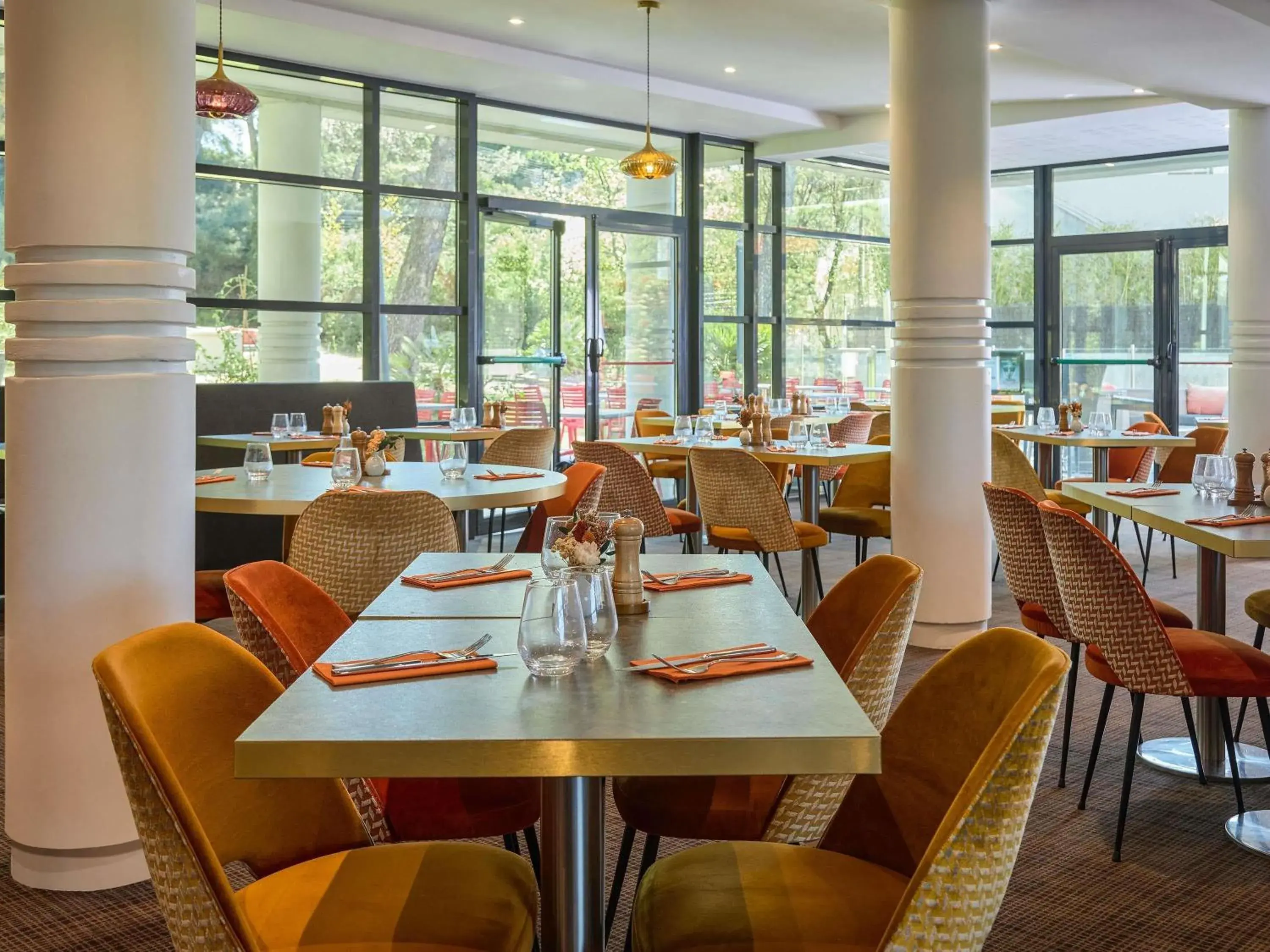 Property building in Mercure Aix-en-Provence La Duranne Gare TGV Property building in Mercure Aix-en-Provence La Duranne Gare TGV