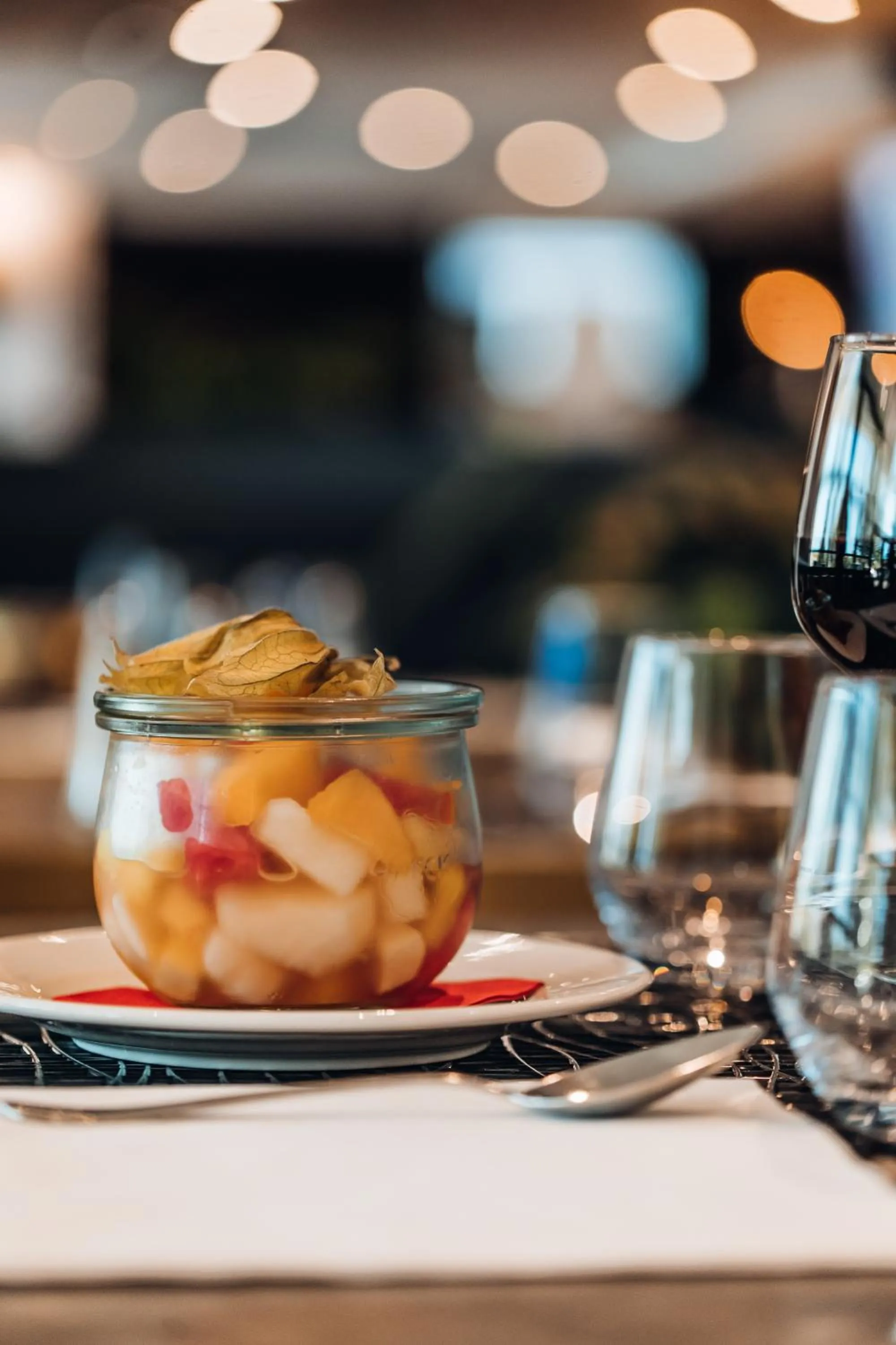 Restaurant/places to eat in Mercure Aix-en-Provence La Duranne Gare TGV