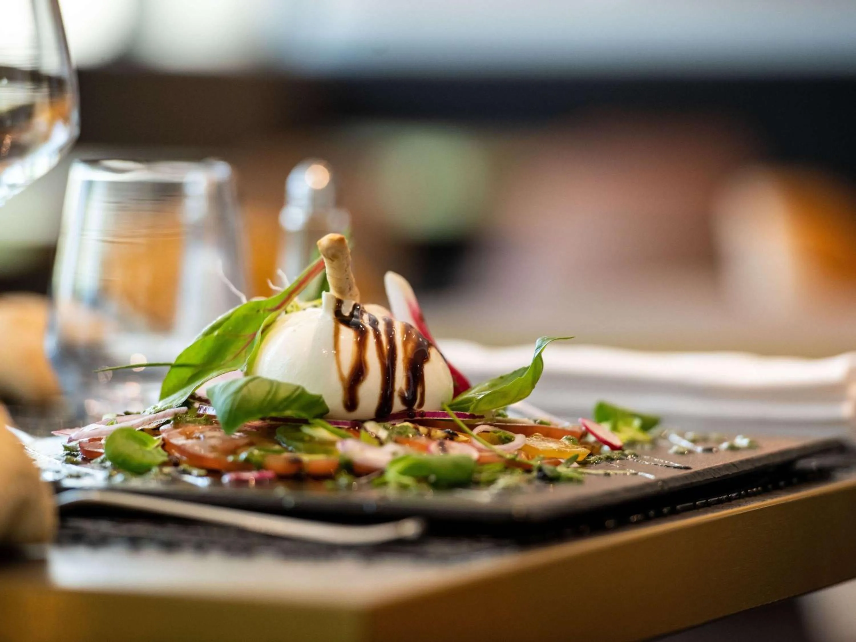 Restaurant/places to eat, Food in Best Western Hotel De Larbois