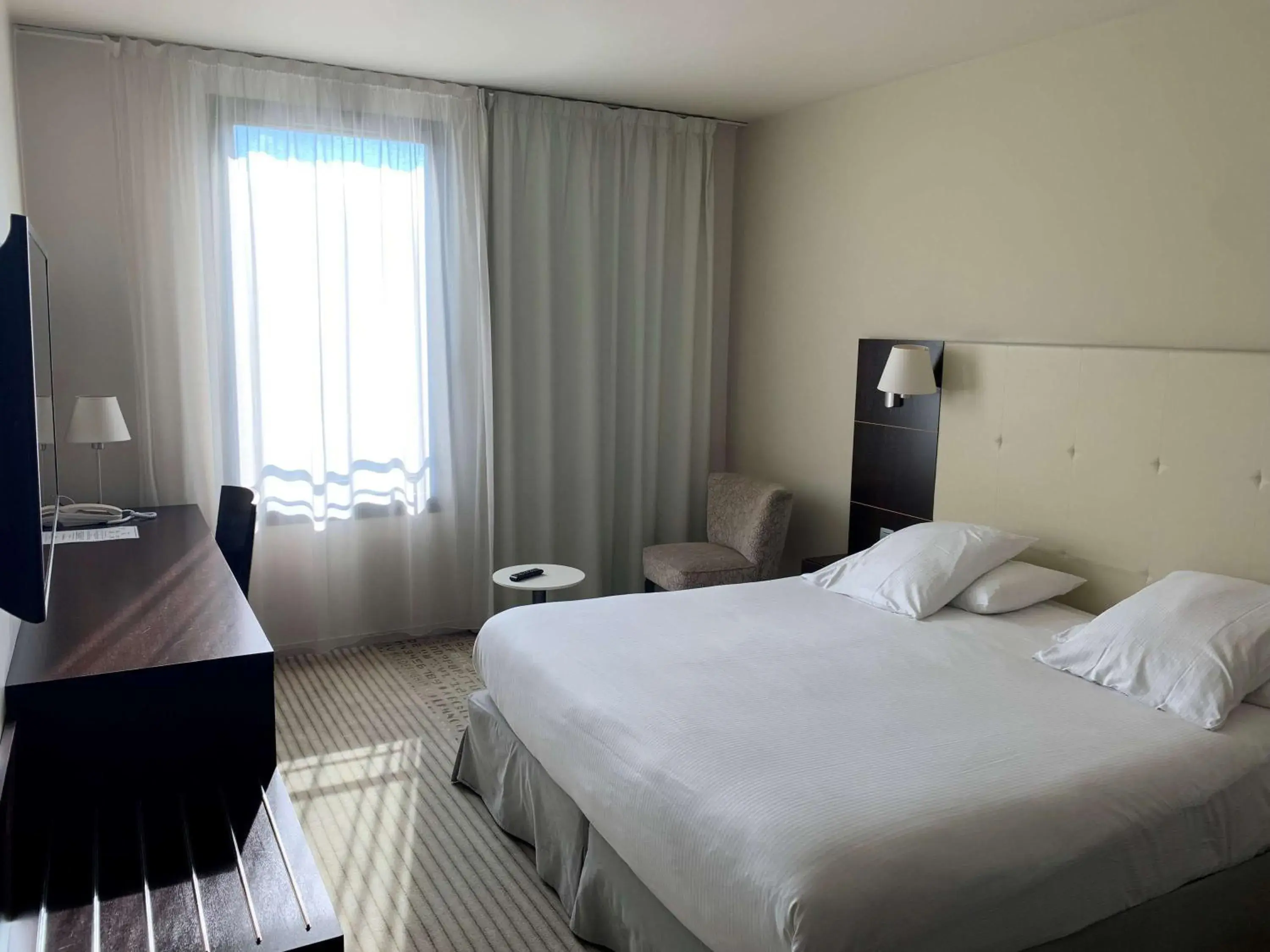 Bedroom in Best Western Hotel De Larbois
