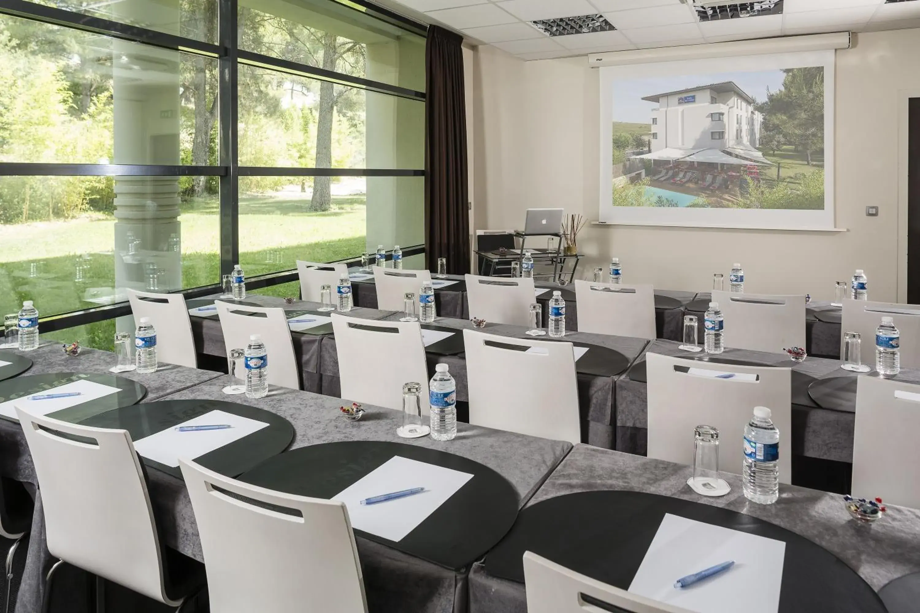 Meeting/conference room in Best Western Hotel De Larbois