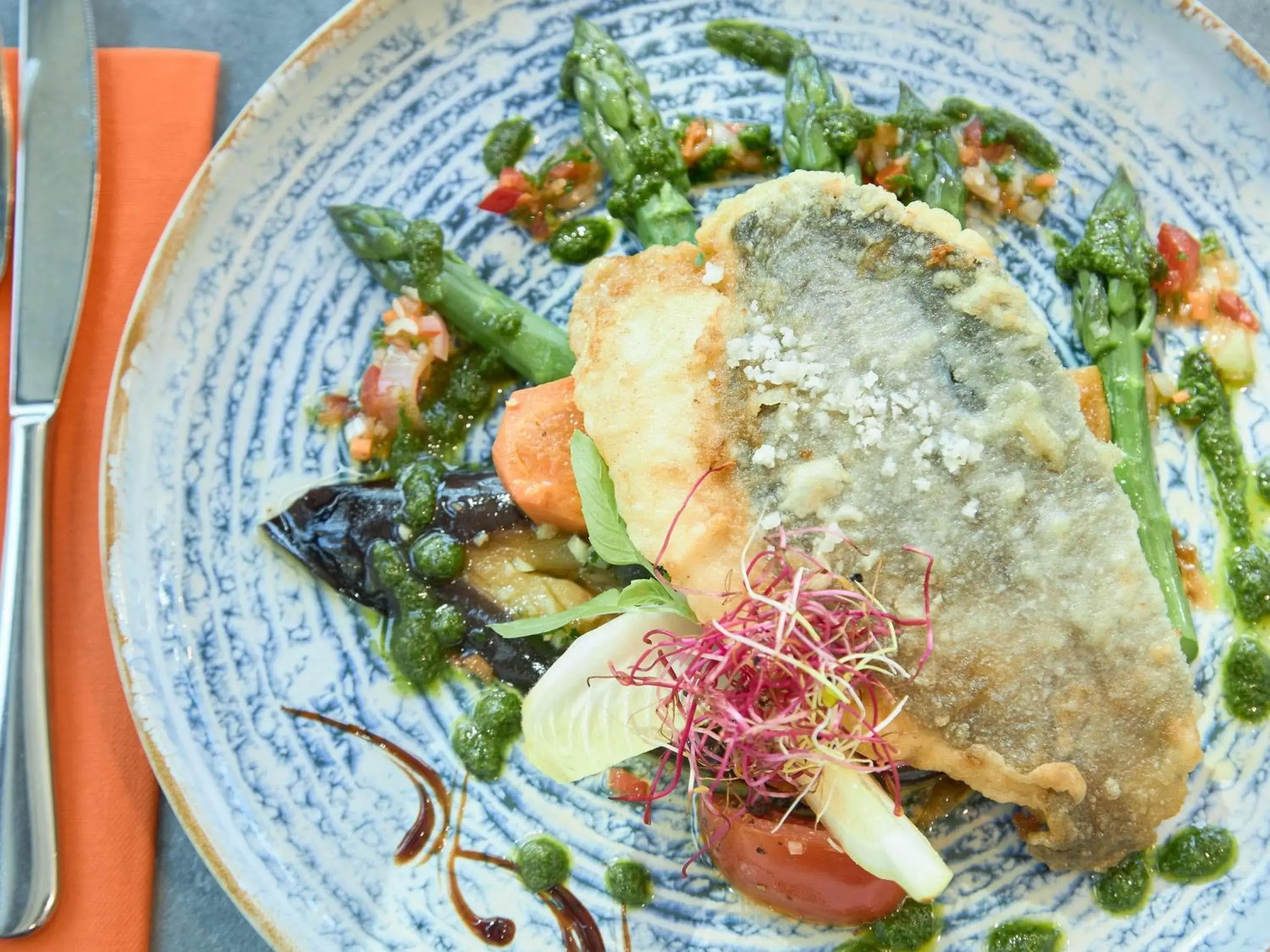 Restaurant/places to eat in Mercure Aix-en-Provence La Duranne Gare TGV Restaurant/places to eat in Mercure Aix-en-Provence La Duranne Gare TGV