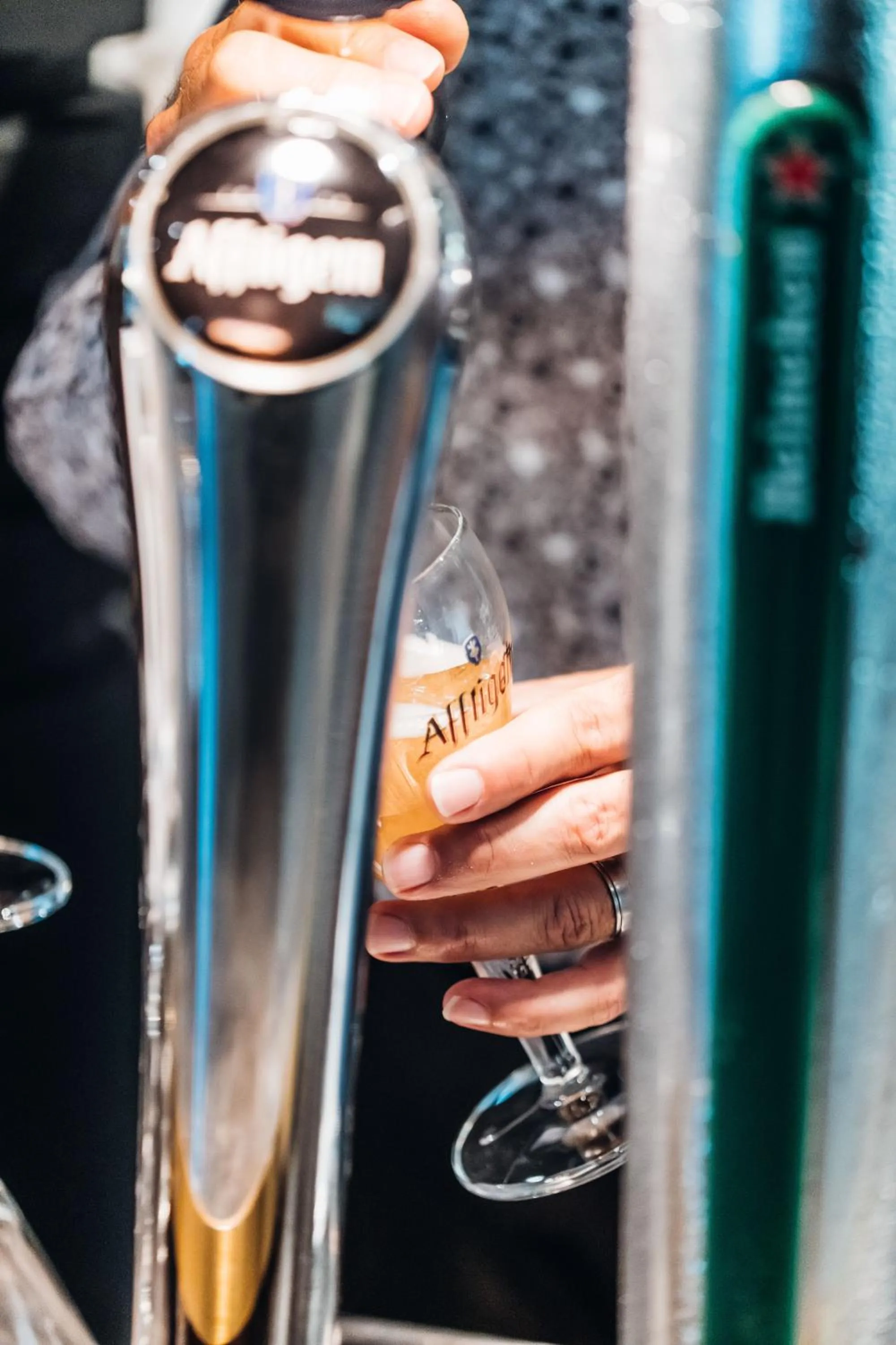 Lounge or bar in Mercure Aix-en-Provence La Duranne Gare TGV