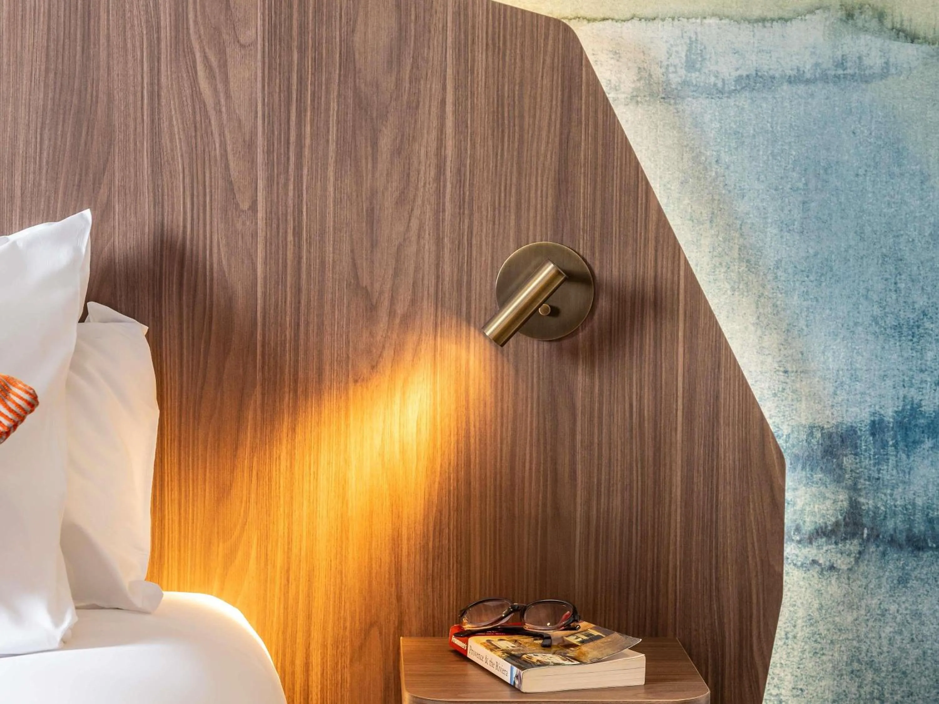 Bedroom, Bed in Mercure Aix-en-Provence La Duranne Gare TGV