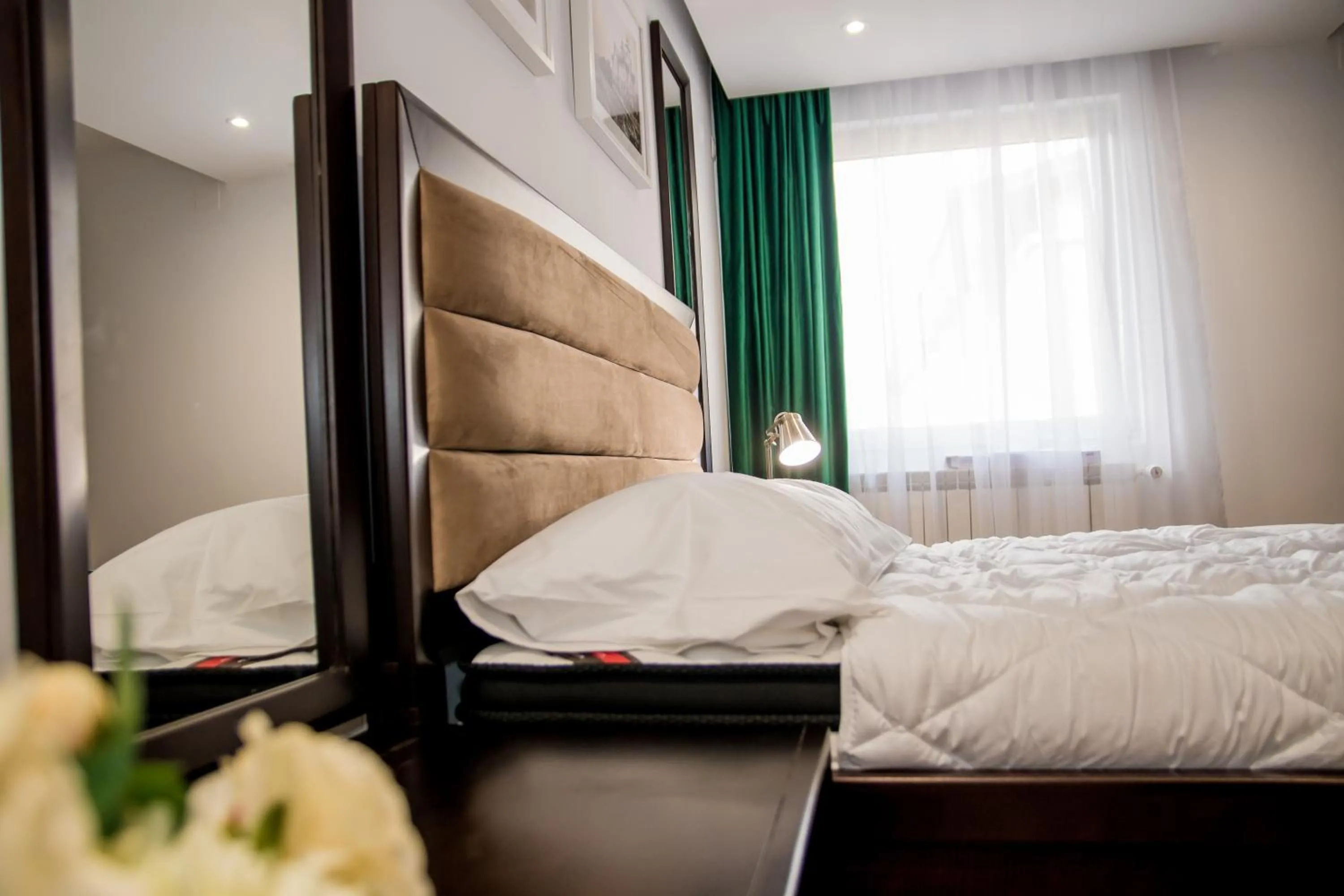 Photo of the whole room, Bed in Hotel THR Center