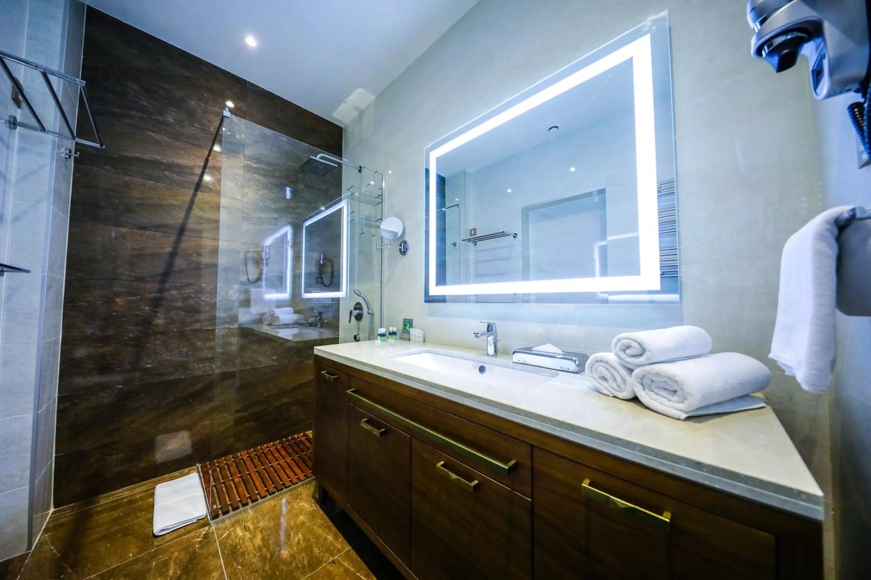 Shower in Hotel Centar No.1