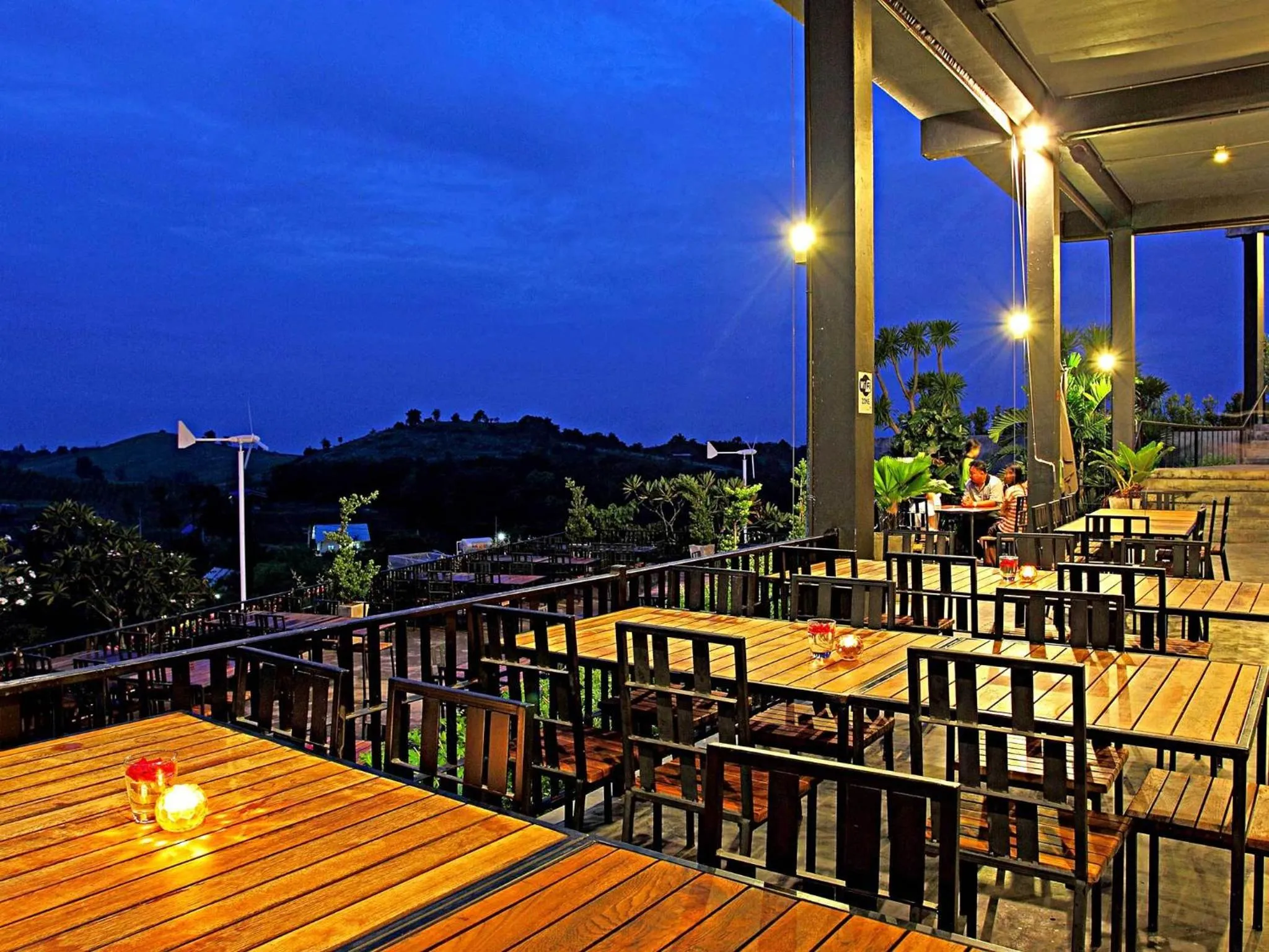 Restaurant/places to eat in Veravian Resort