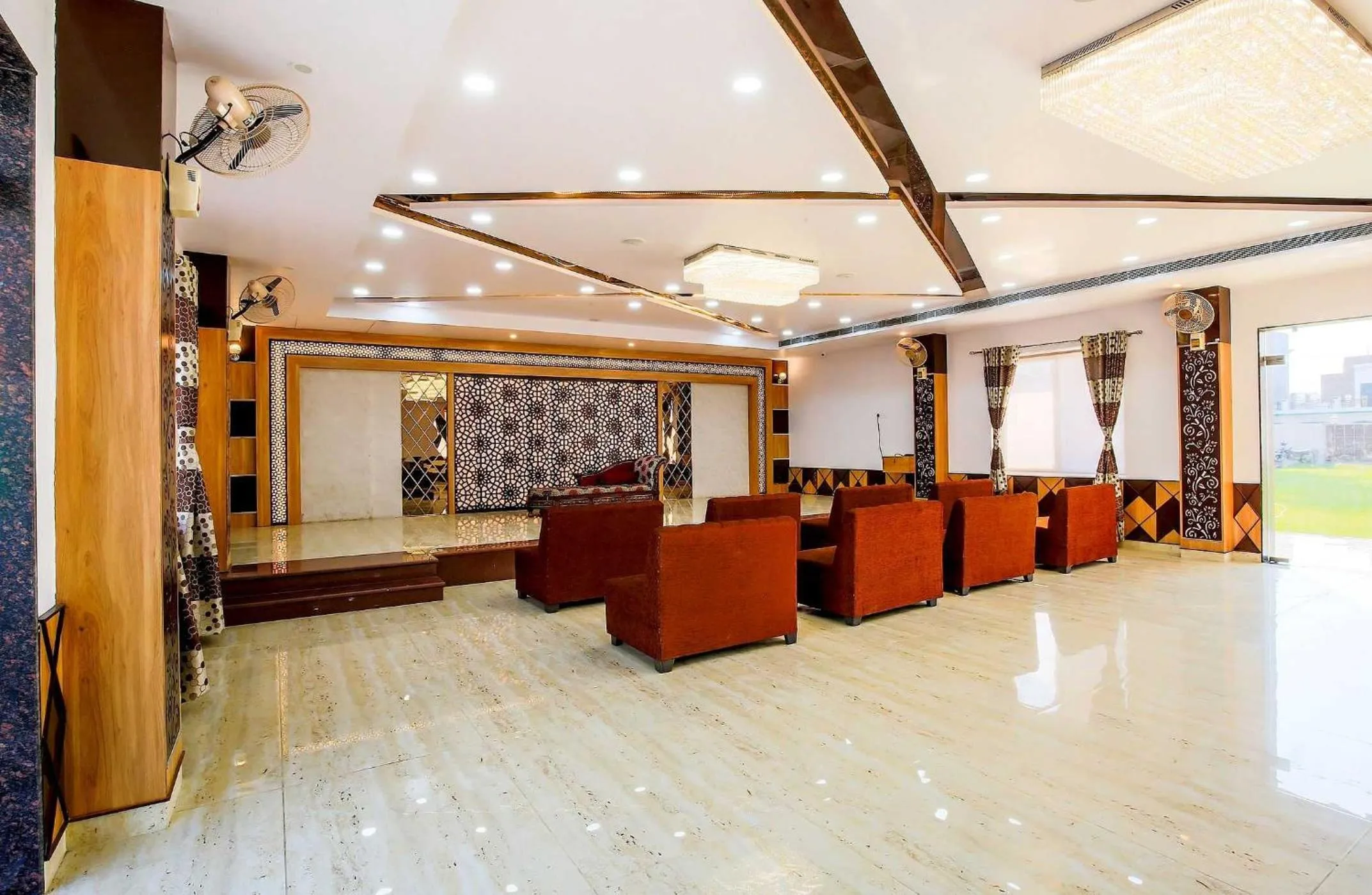 Lobby or reception in Hotel O Vaibhav laxmi Paradise