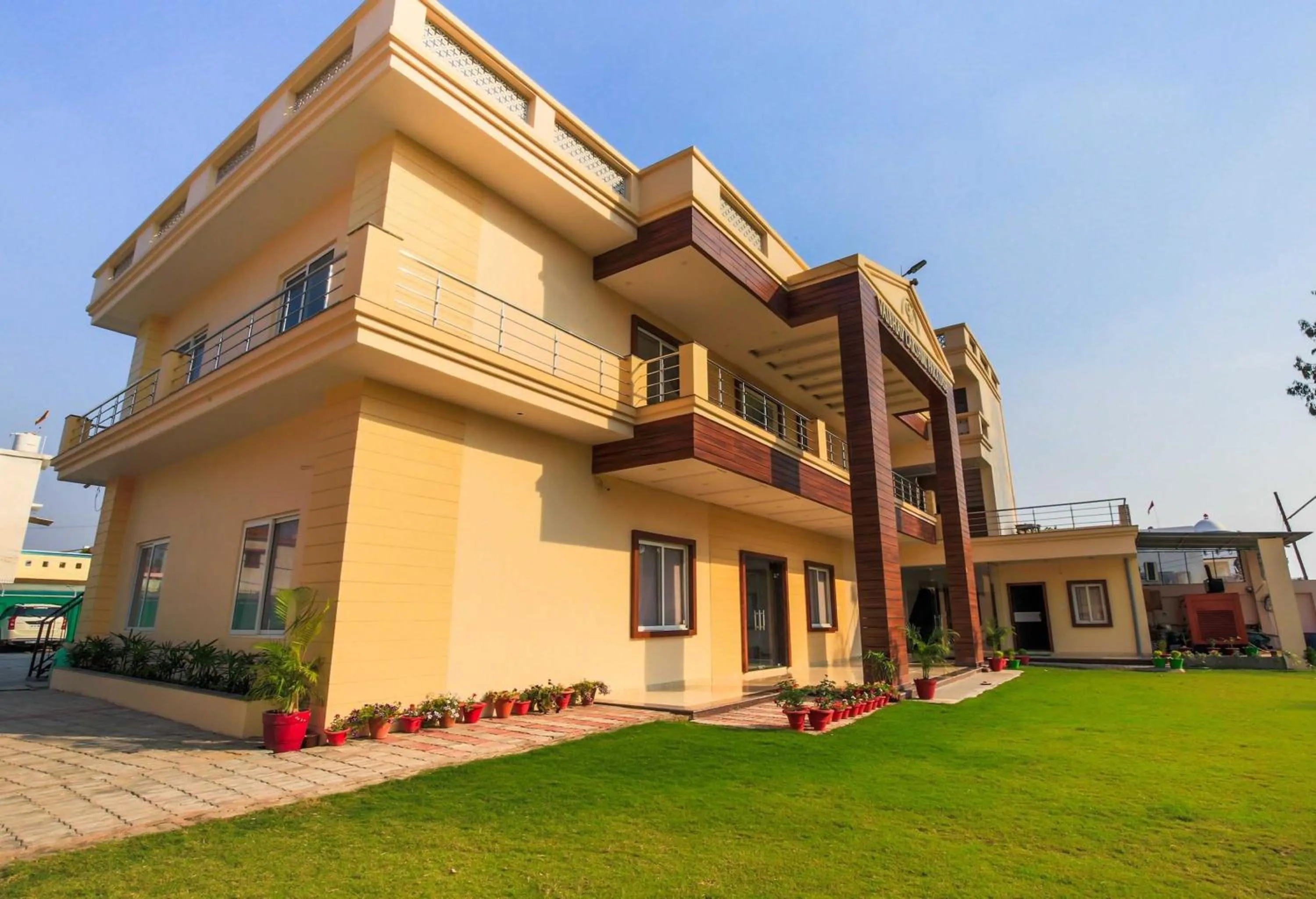 Facade/entrance in Hotel O Vaibhav laxmi Paradise
