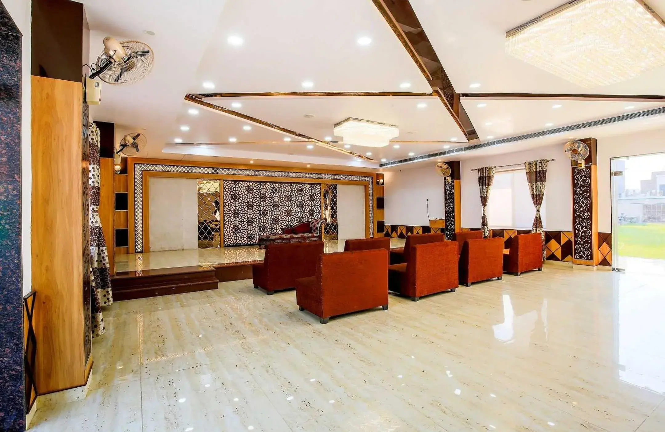 Lobby or reception in Super Hotel O Vaibhav laxmi Paradise Lobby or reception in Super Hotel O Vaibhav laxmi Paradise