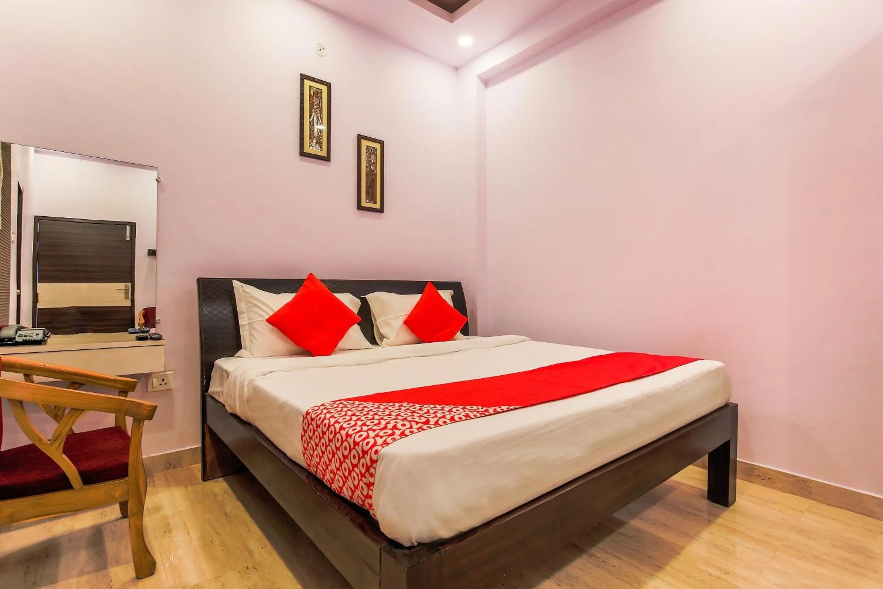 Bedroom, Bed in Hotel O Vaibhav laxmi Paradise