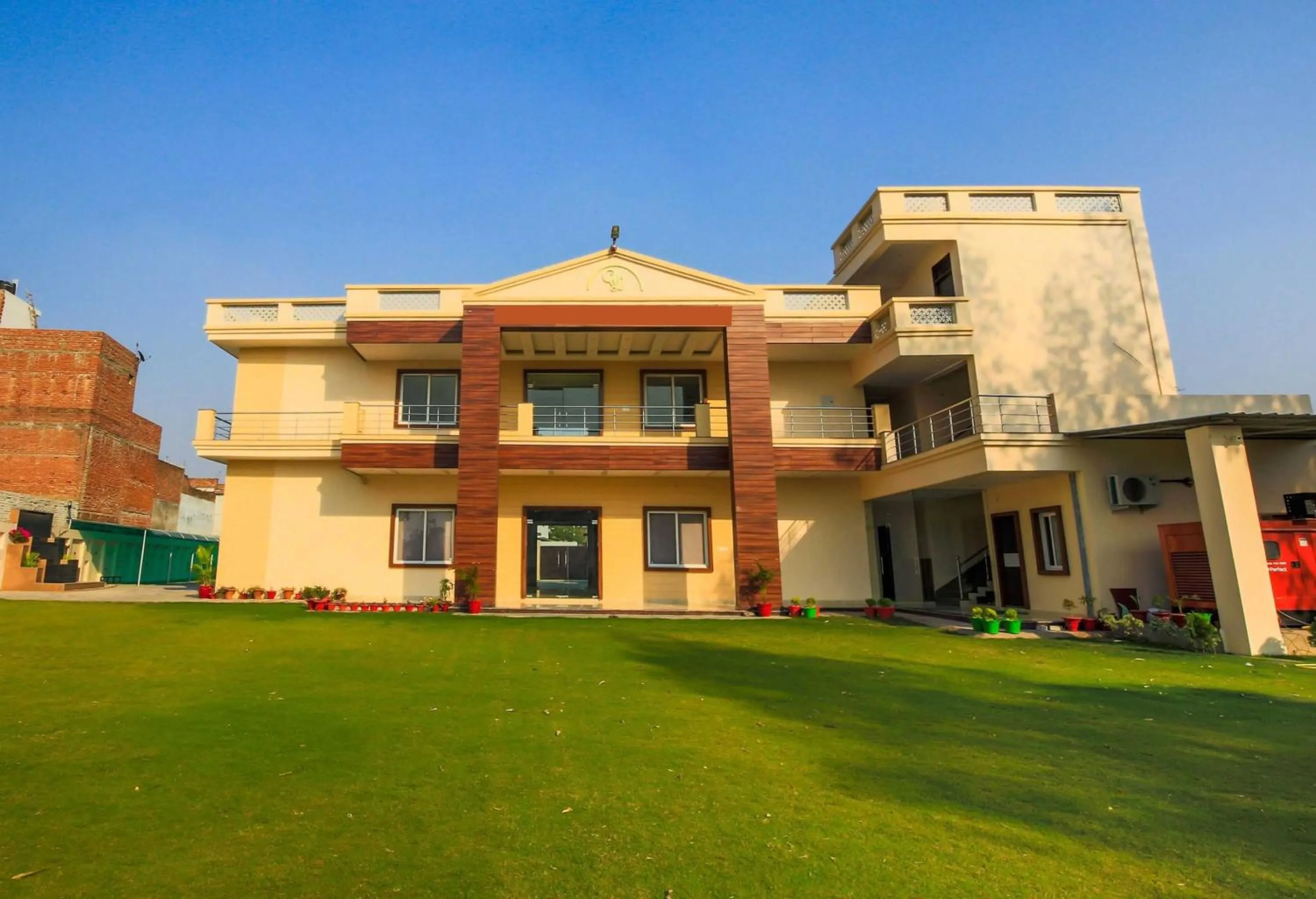 Facade/entrance in Hotel O Vaibhav laxmi Paradise