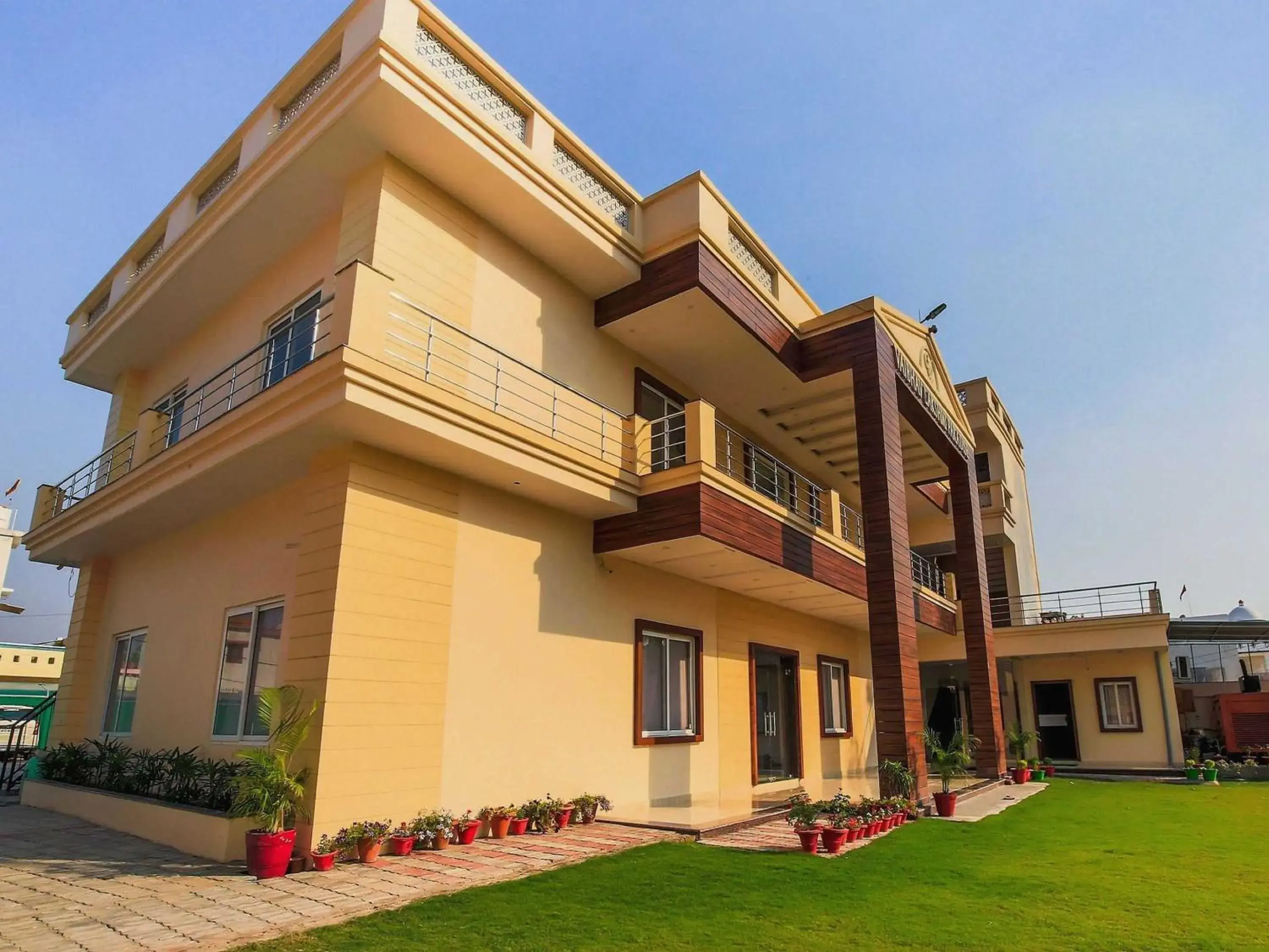 Facade/entrance in Super Hotel O Vaibhav laxmi Paradise Facade/entrance in Super Hotel O Vaibhav laxmi Paradise