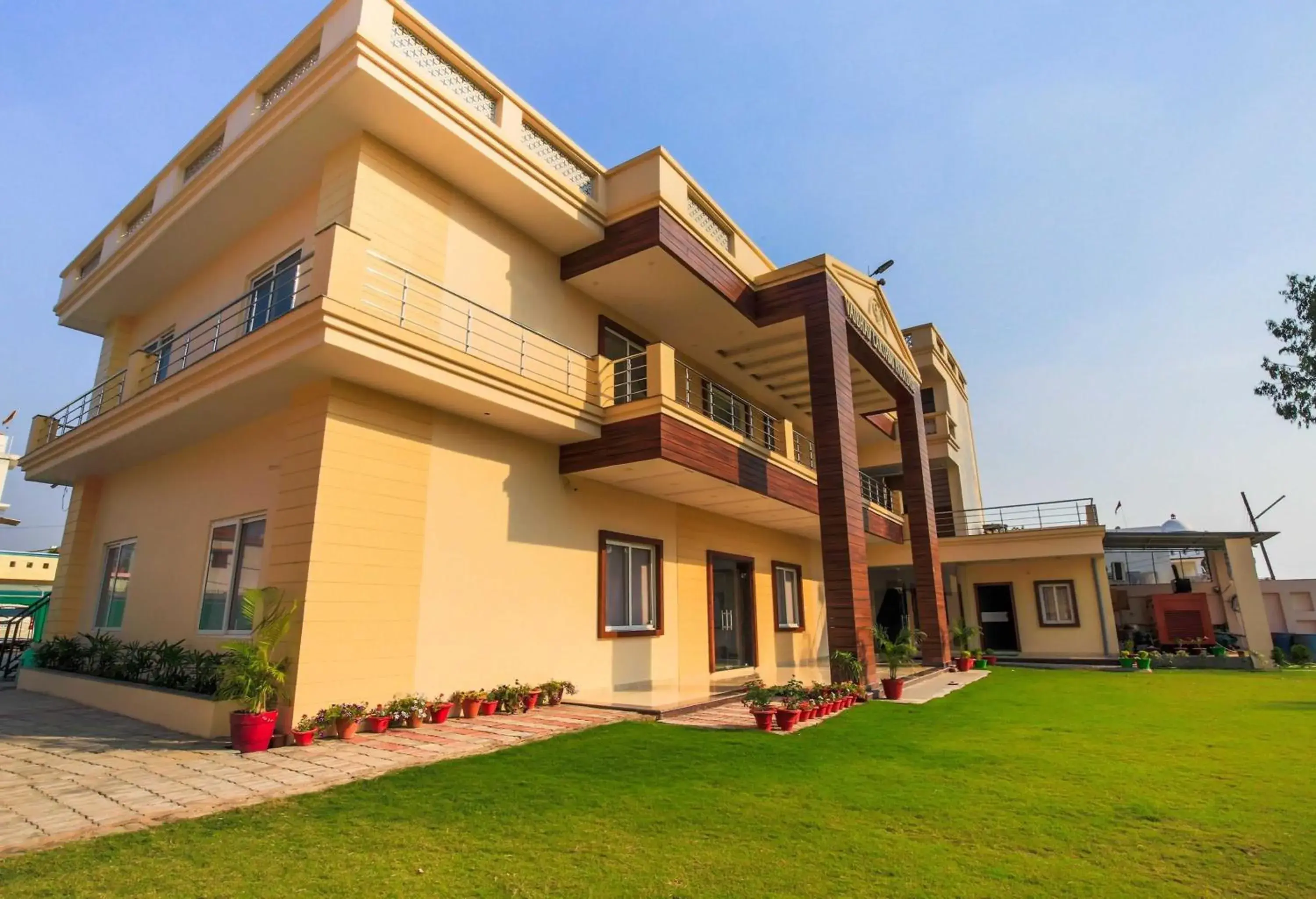 Facade/entrance in Super Hotel O Vaibhav laxmi Paradise Facade/entrance in Super Hotel O Vaibhav laxmi Paradise