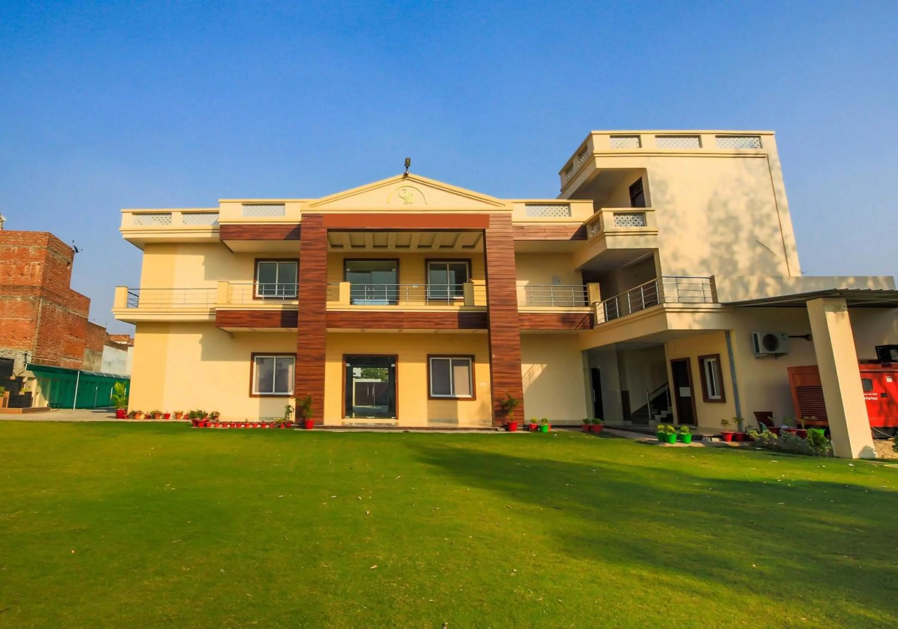 Facade/entrance in Hotel O Vaibhav laxmi Paradise