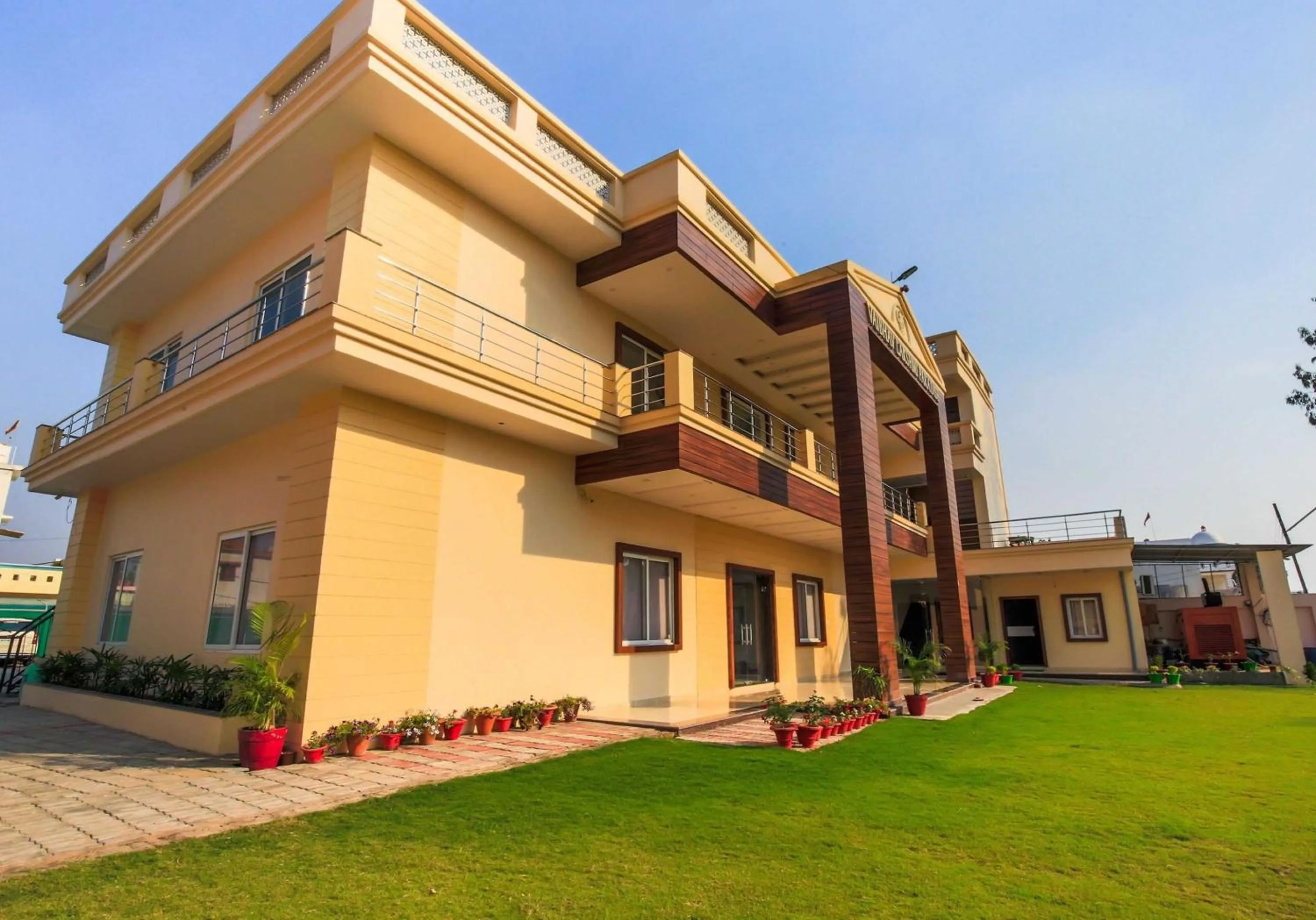 Facade/entrance in Hotel O Vaibhav laxmi Paradise