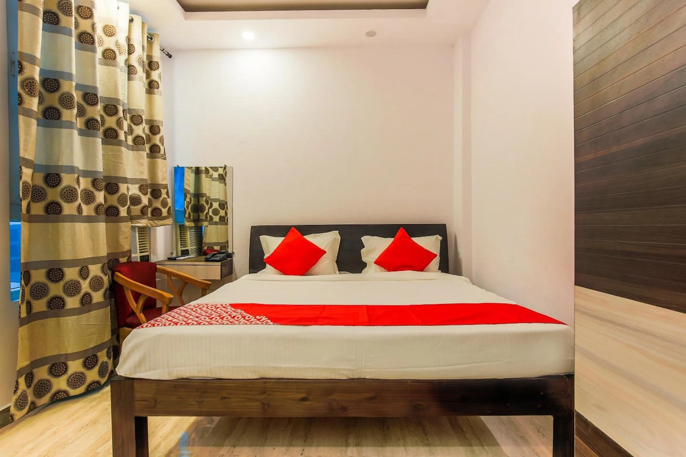 Bedroom, Bed in Hotel O Vaibhav laxmi Paradise