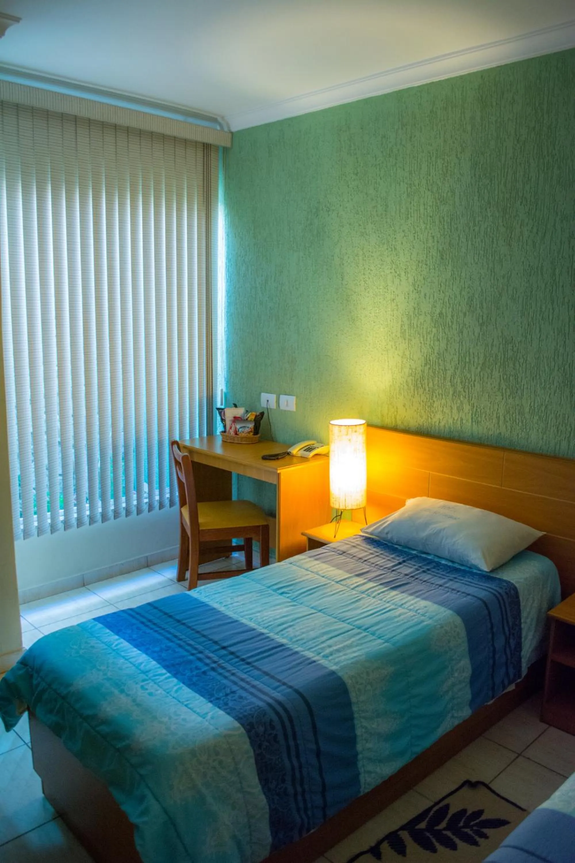 Photo of the whole room, Bed in Hotel Estação Paraíso - ao lado do Metrô Paraíso e 600m da Av Paulista