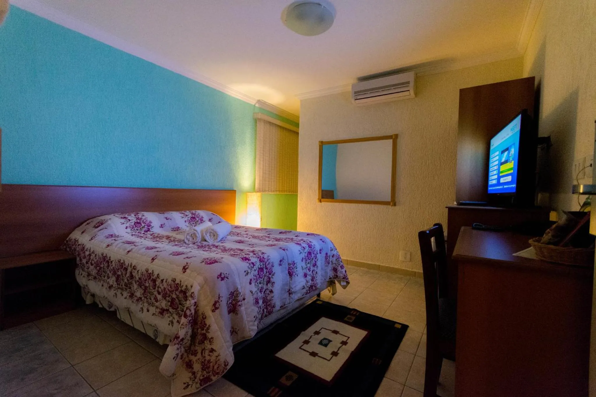 Bed in Hotel Estação Paraíso - ao lado do Metrô Paraíso e 600m da Av Paulista