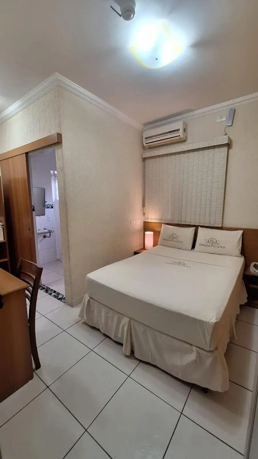 Double Room - Disability Access in Hotel Estação Paraíso - ao lado do Metrô Paraíso e 600m da Av Paulista Double Room - Disability Access in Hotel Estação Paraíso - ao lado do Metrô Paraíso e 600m da Av Paulista