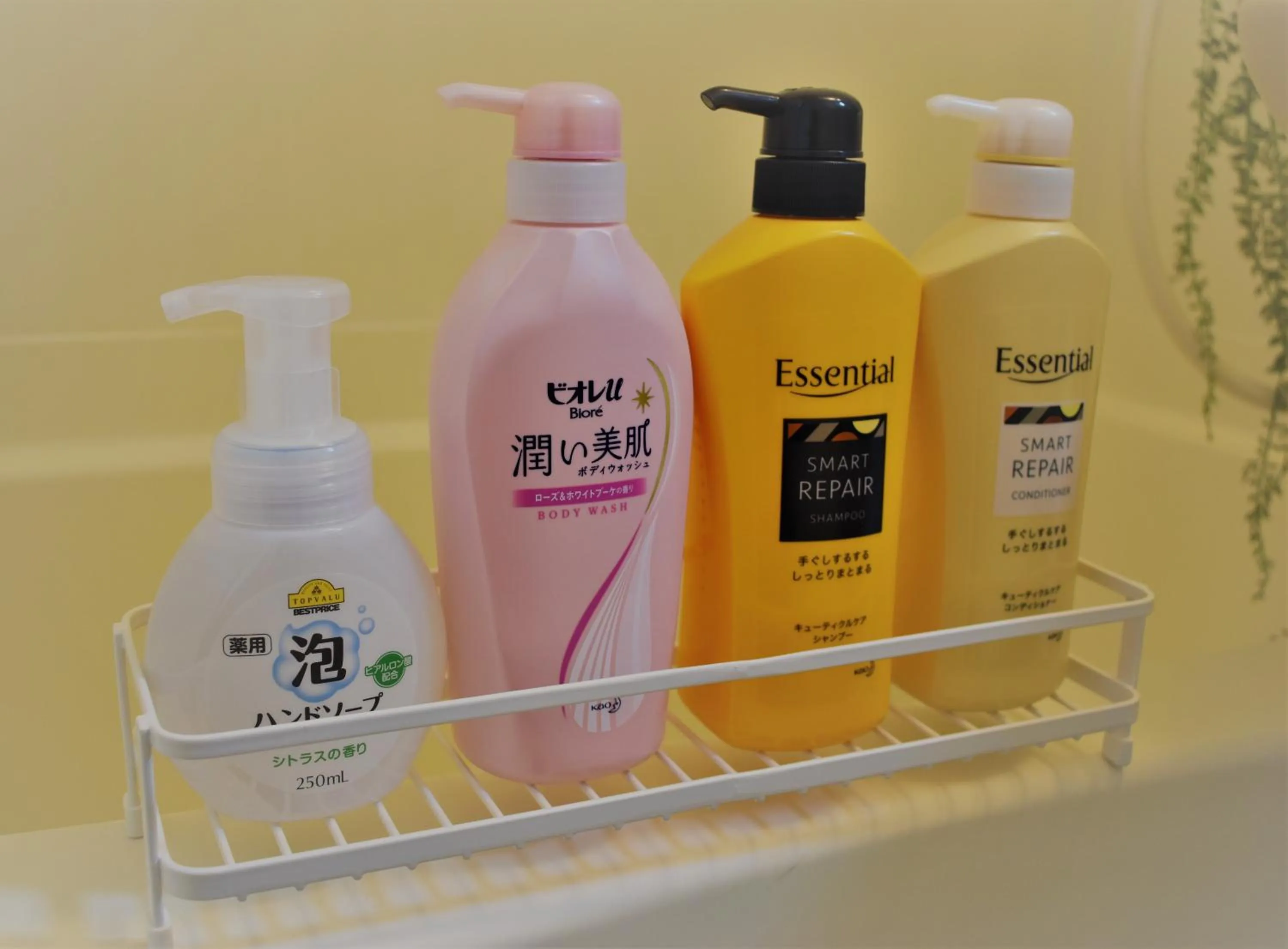 Shower in UKISHIMA INN