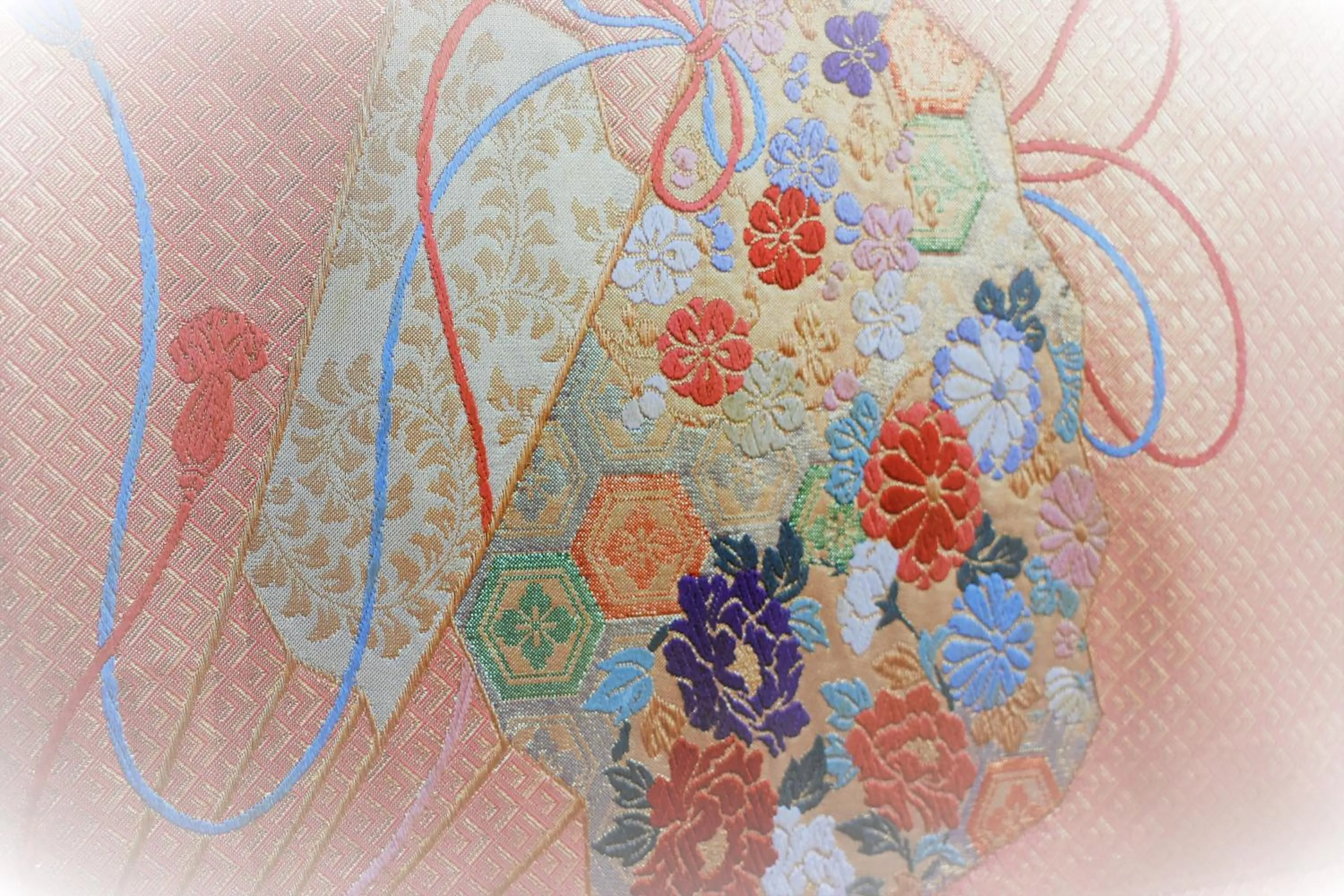 Decorative detail in UKISHIMA INN