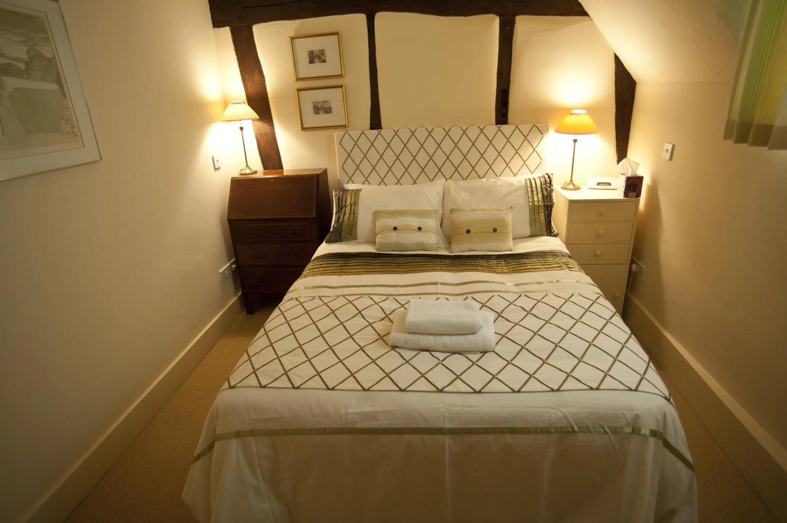Photo of the whole room, Bed in The Old Stables B&B