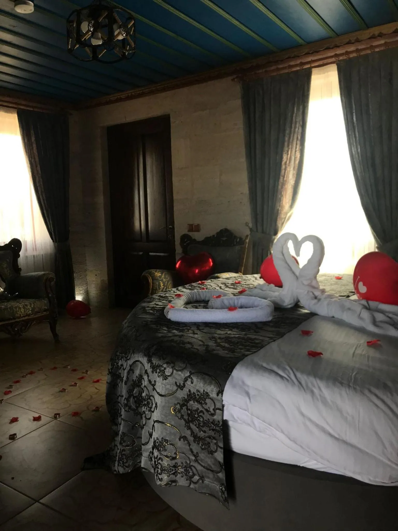 Bedroom in Hermes Cave Hotel