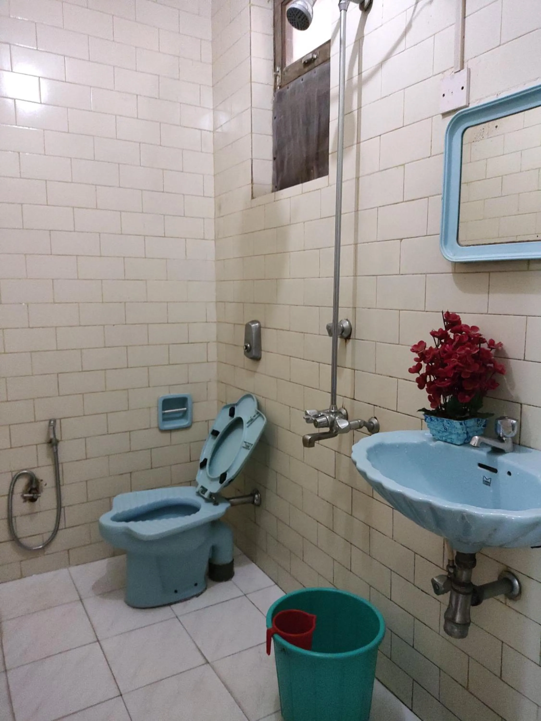 Bathroom in Hotel Kismat Mahal