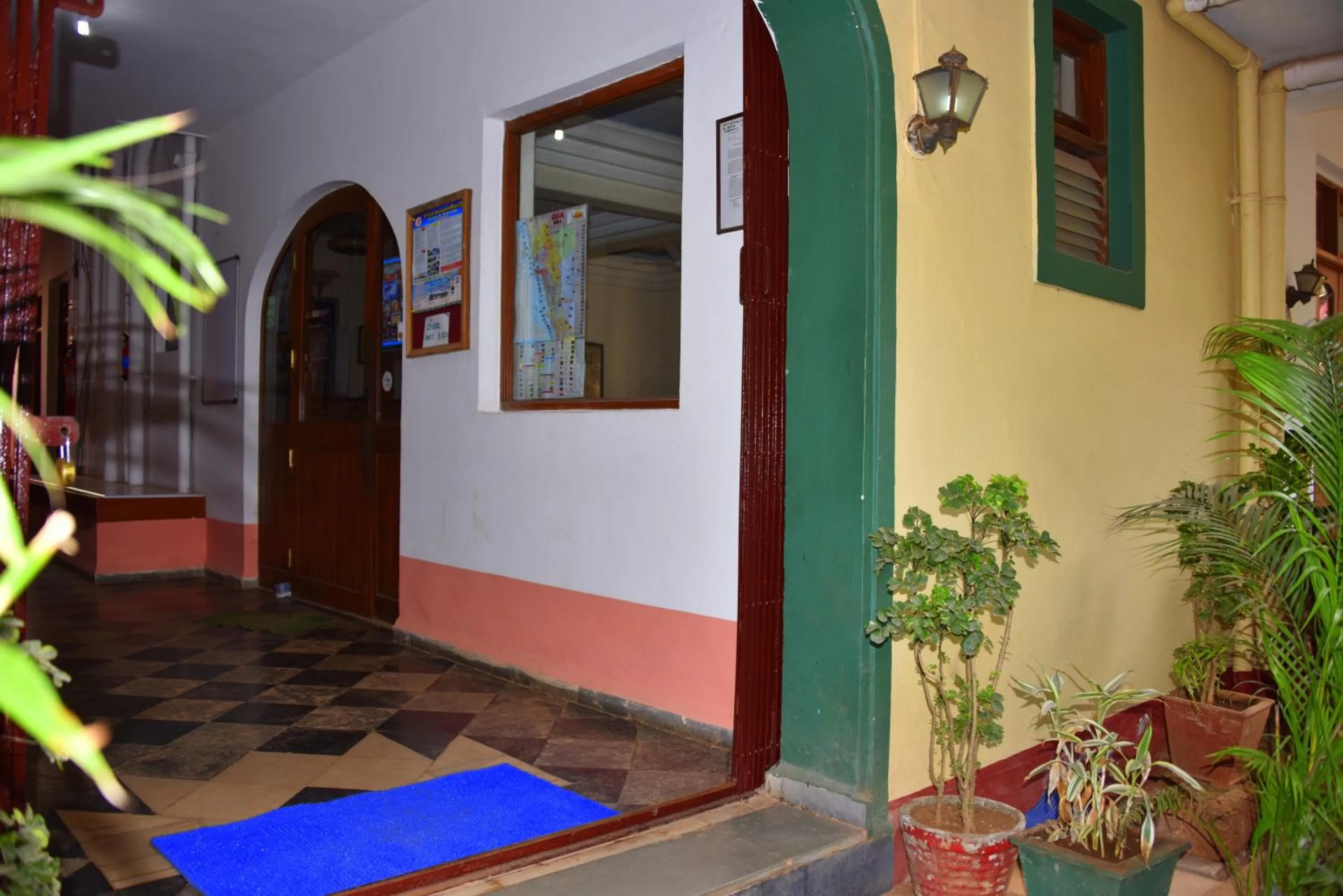 Facade/entrance in Hotel Kismat Mahal