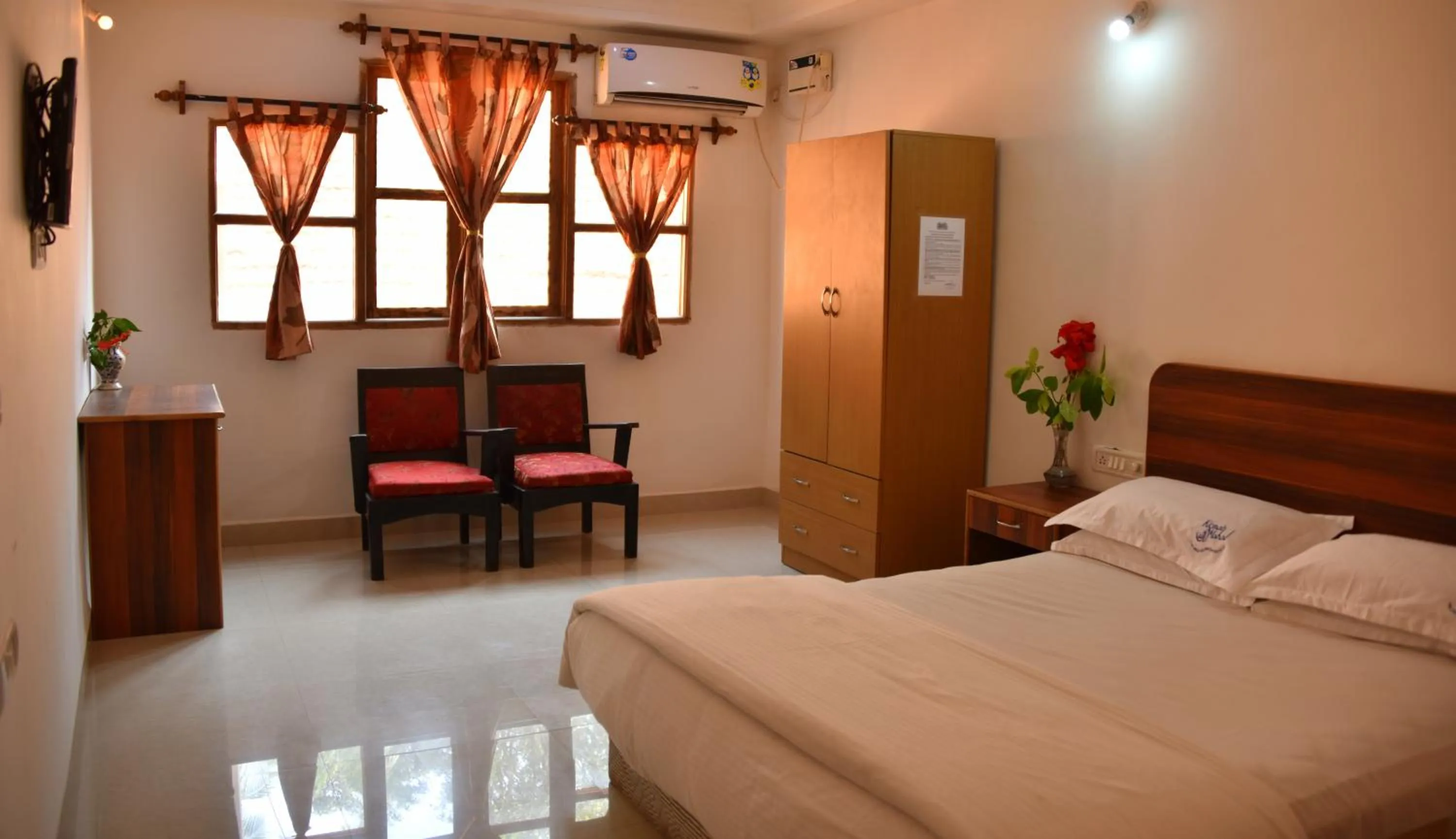 Bed in Hotel Kismat Mahal