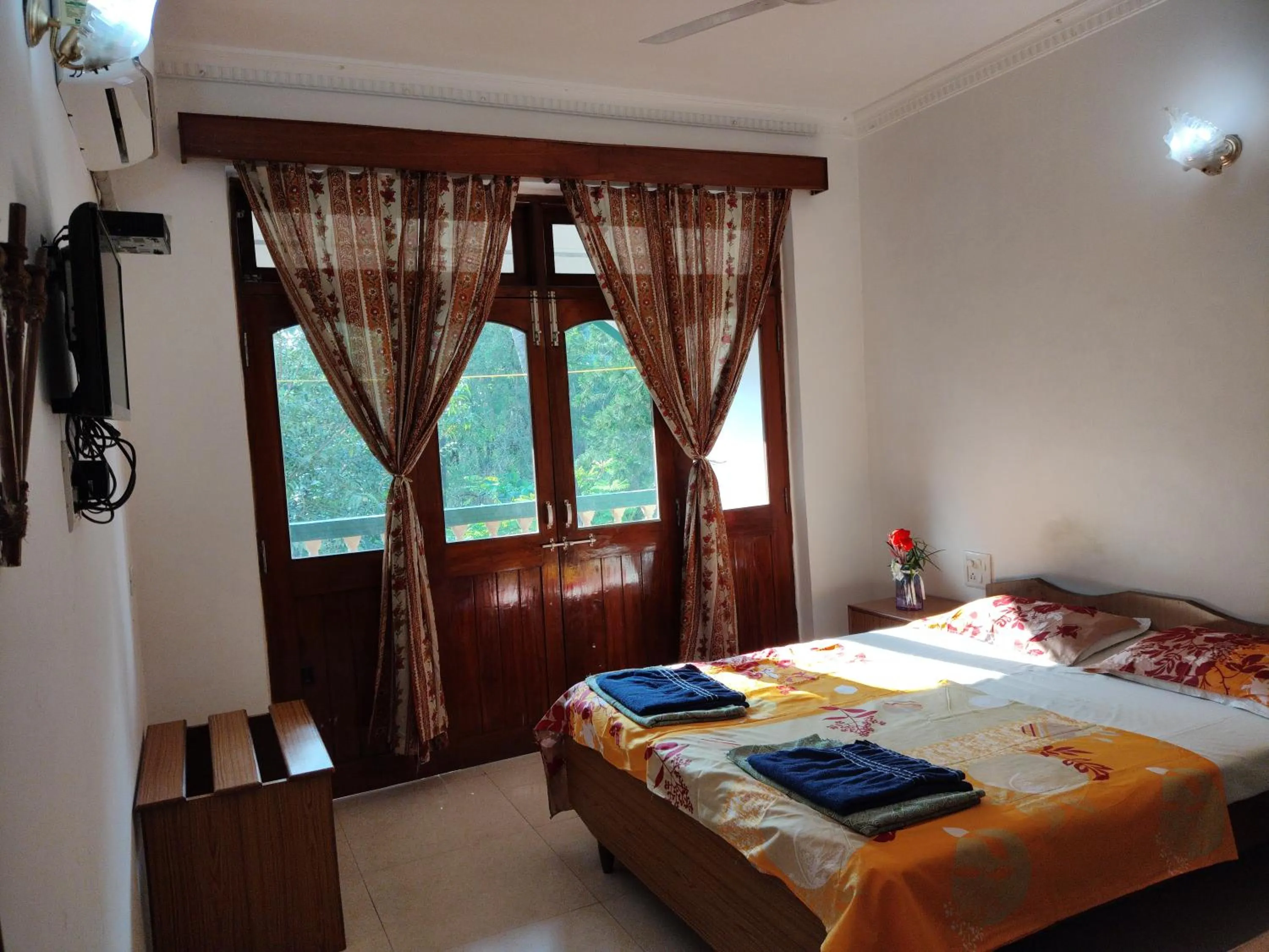 Bed in Hotel Kismat Mahal