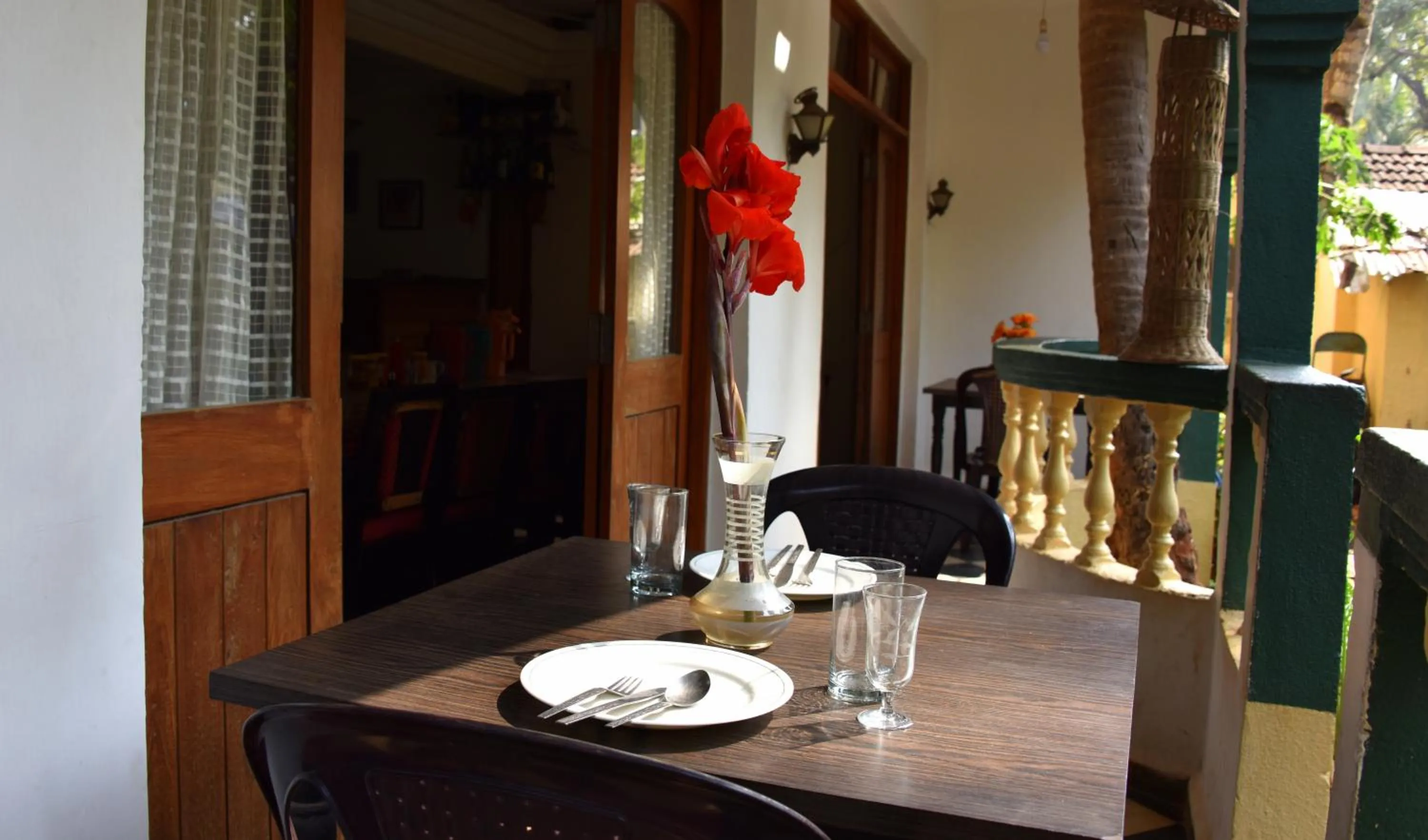 Restaurant/places to eat in Hotel Kismat Mahal